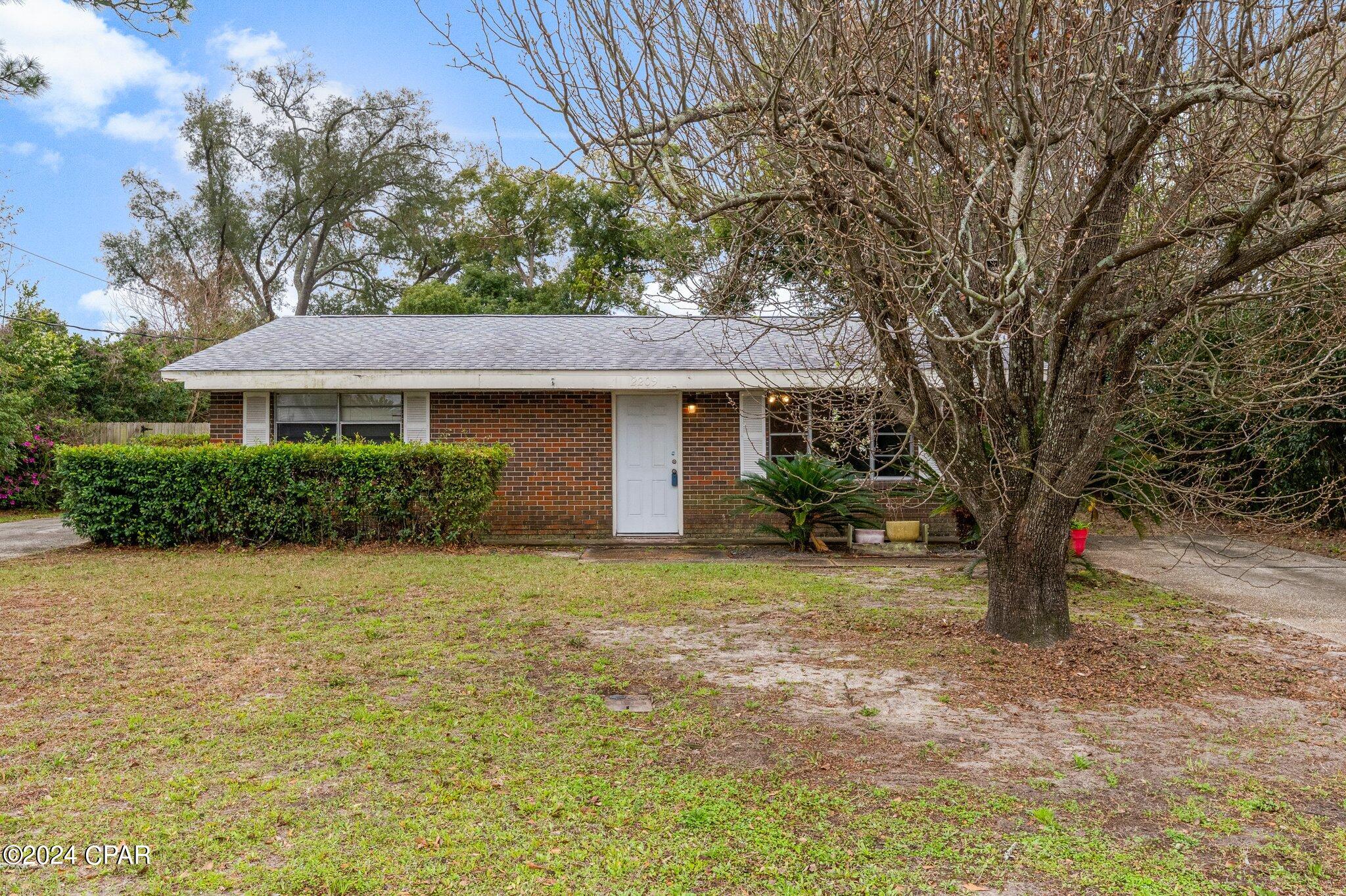 Hentz 1st Add Unit B - Residential