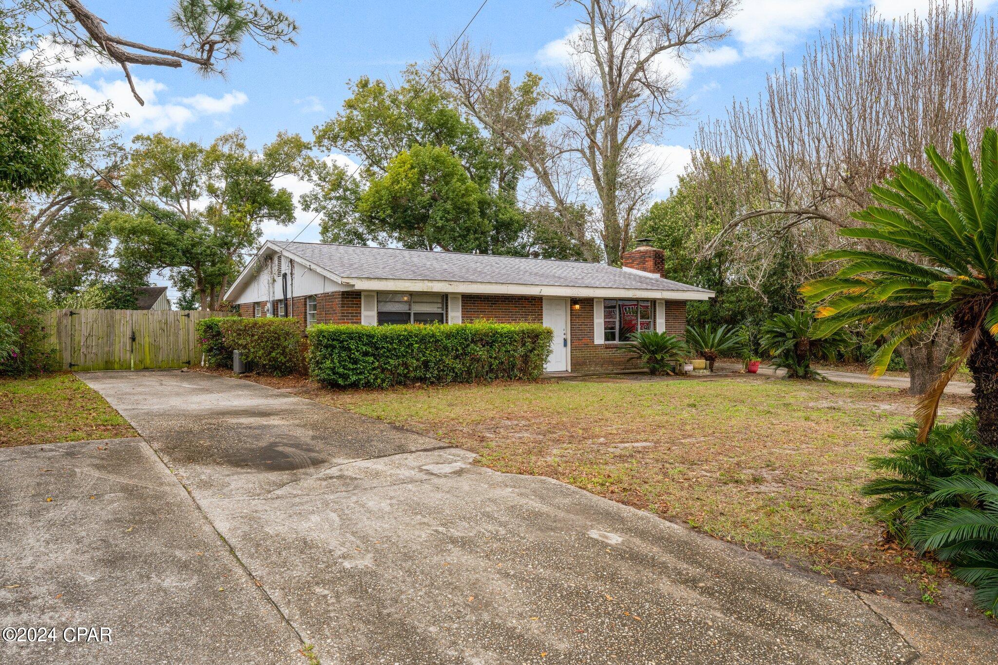 Hentz 1st Add Unit B - Residential