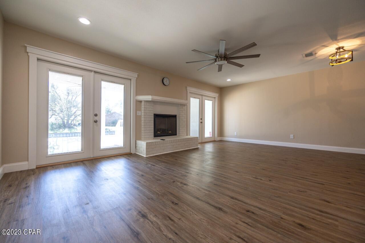 Venetian Villa - Residential Lease