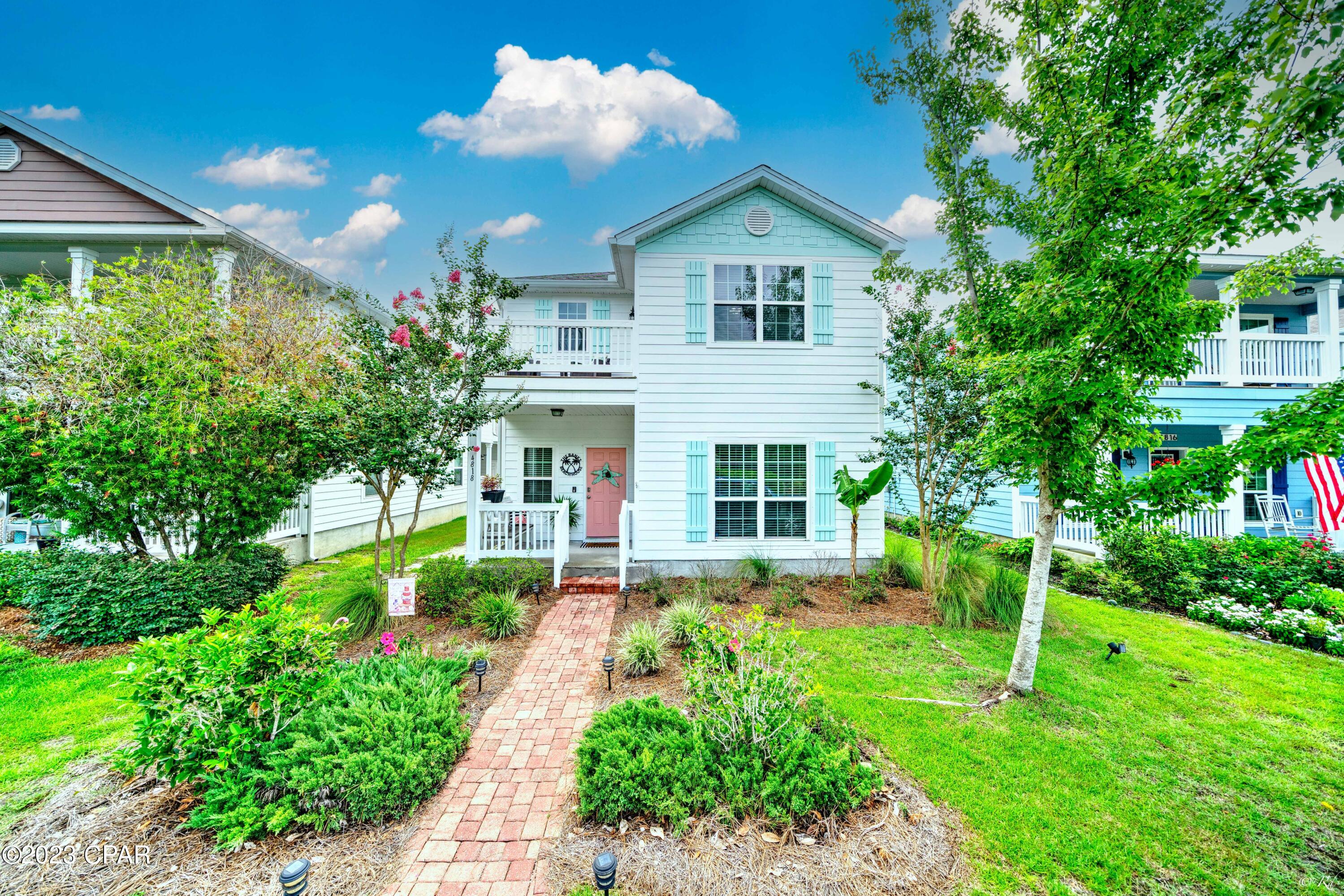 Magnolia Bay Club - Residential