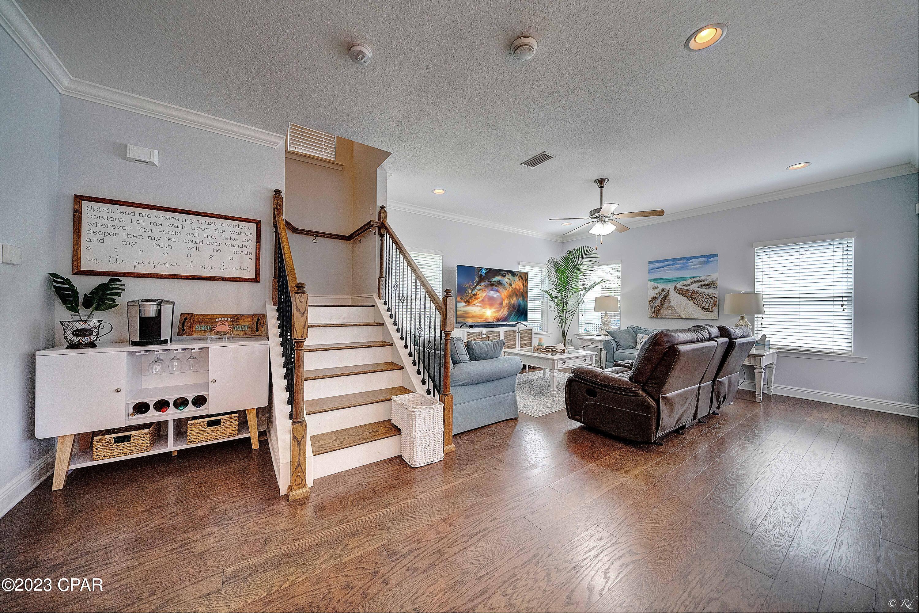 Magnolia Bay Club - Residential