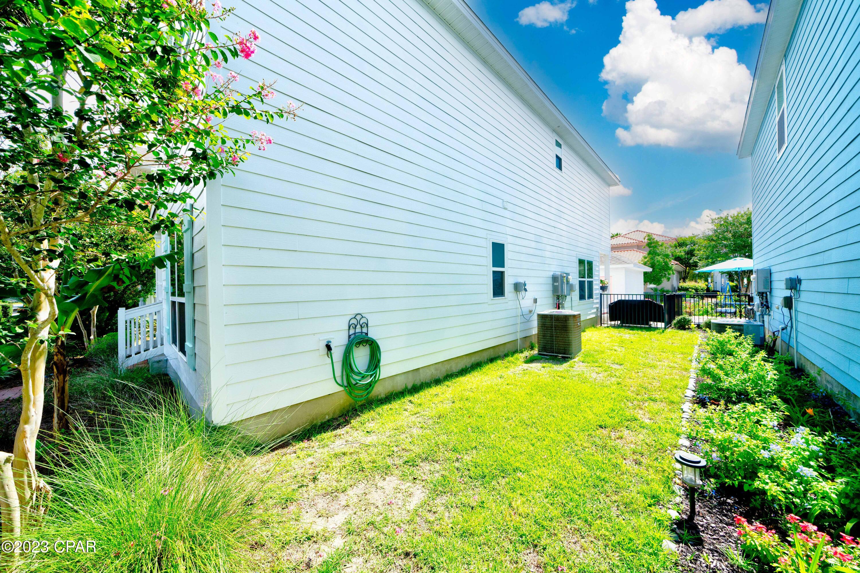 Magnolia Bay Club - Residential