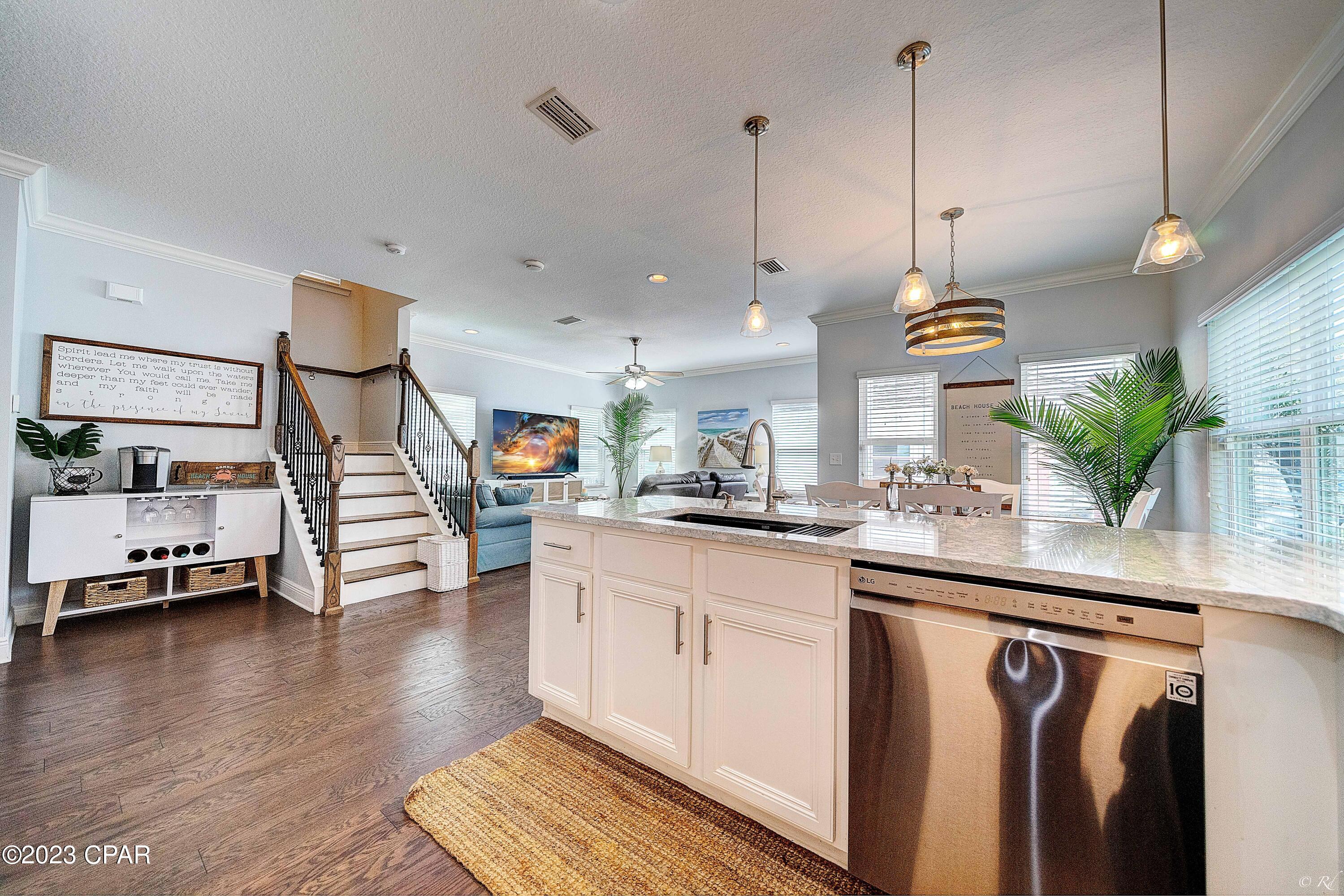 Magnolia Bay Club - Residential