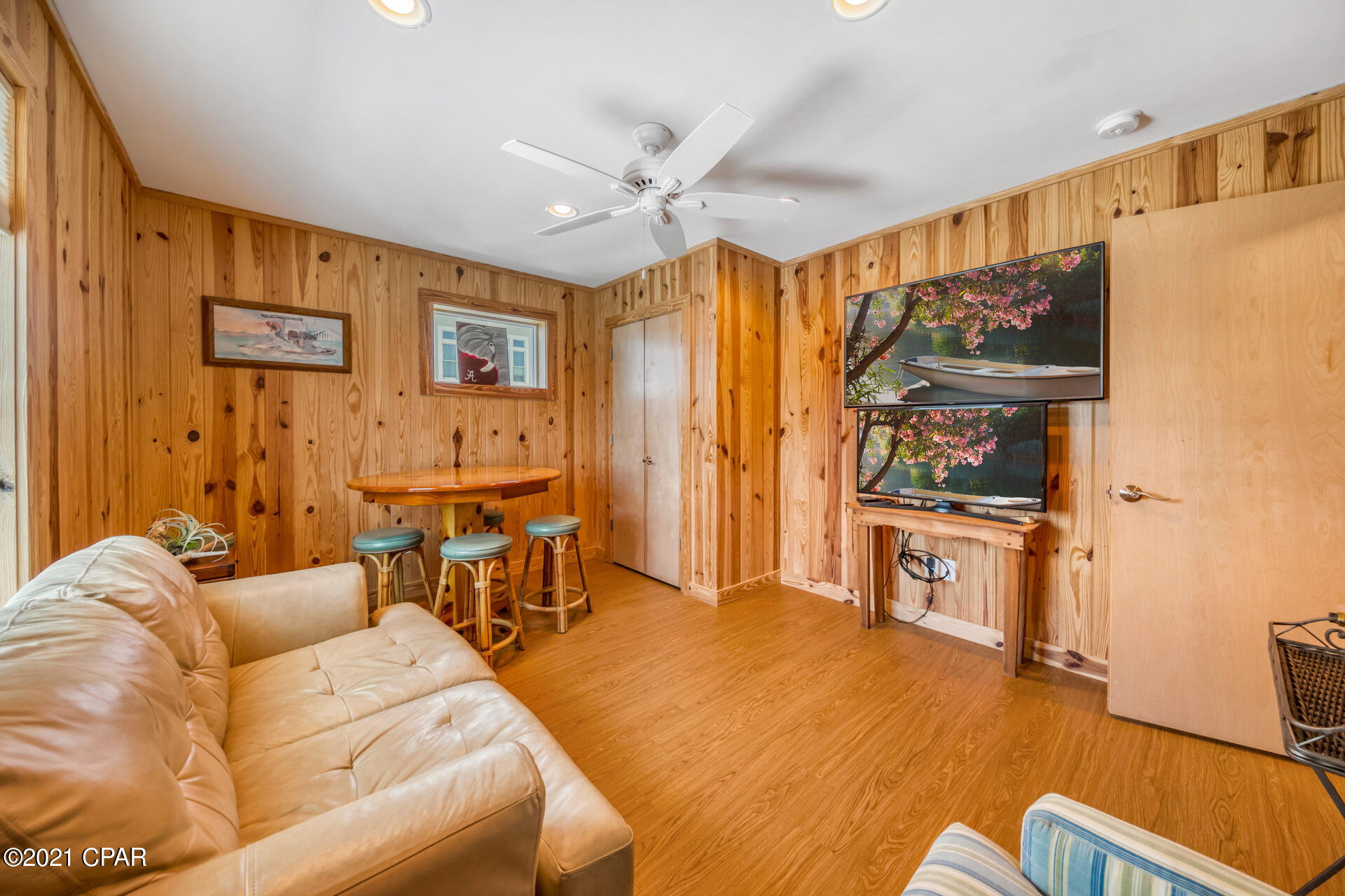 Lullwater Beach - Residential