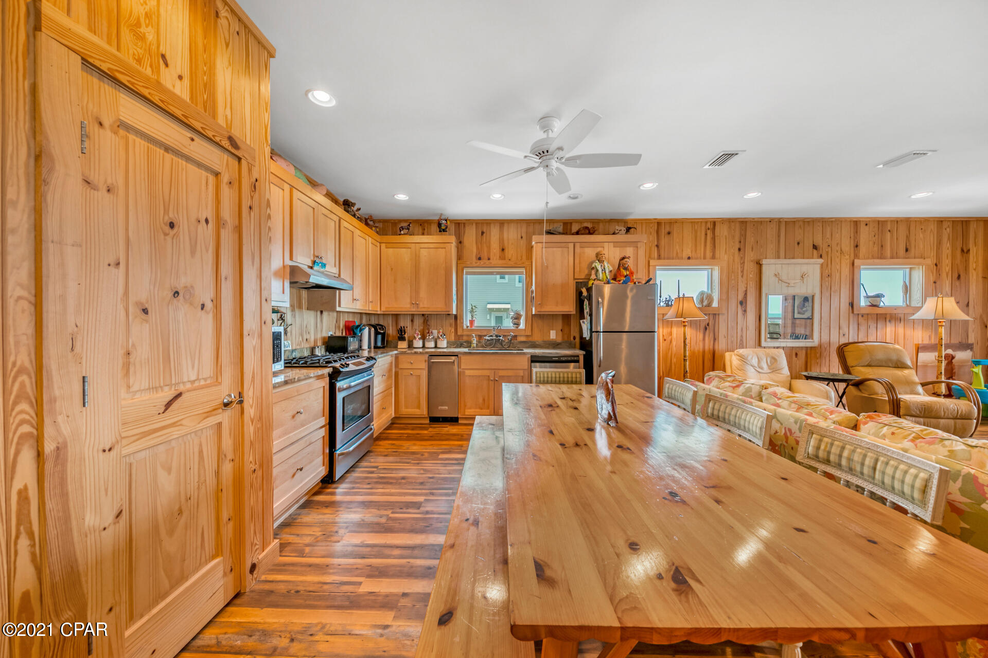 Lullwater Beach - Residential