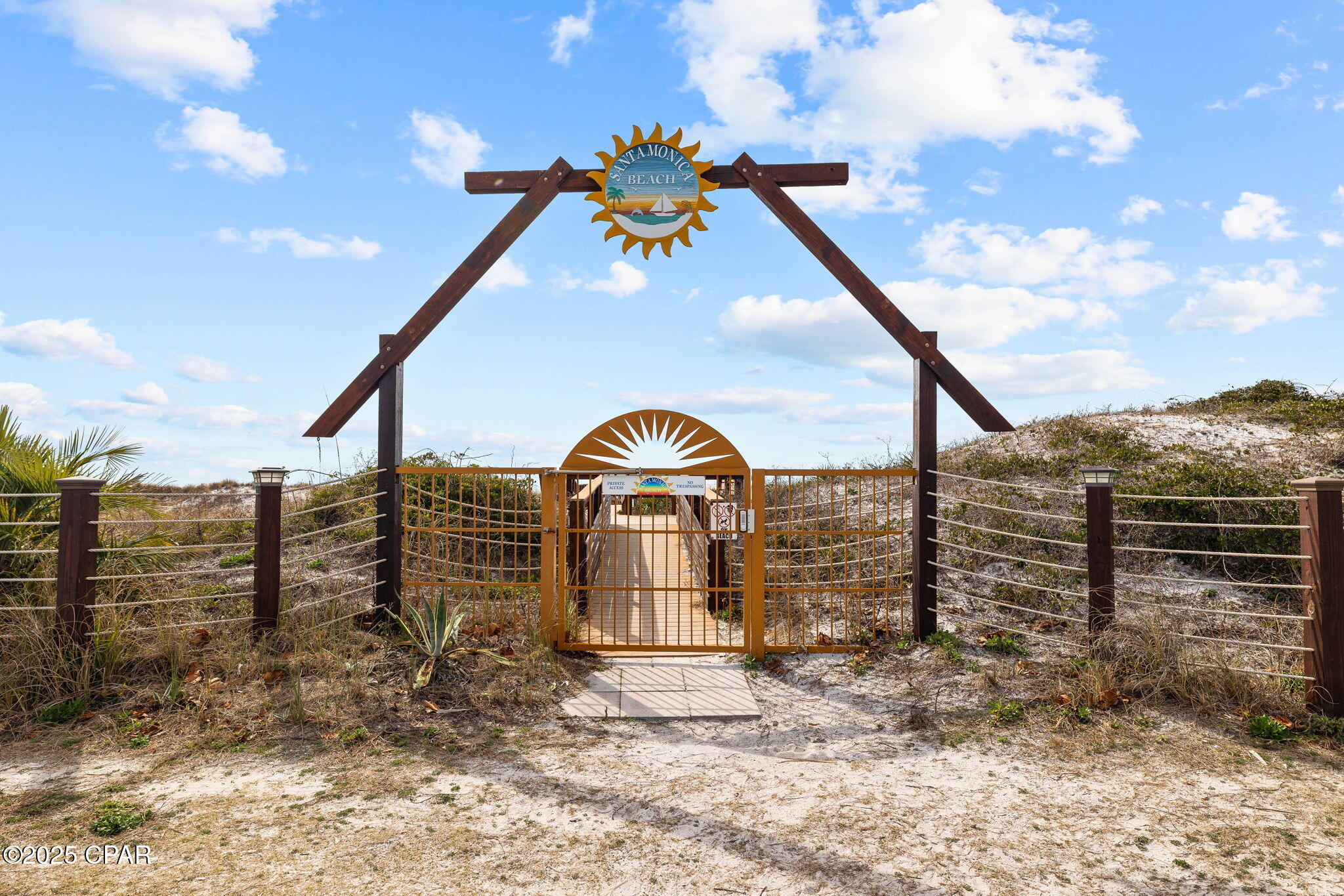 Santa Monica Beach - Residential