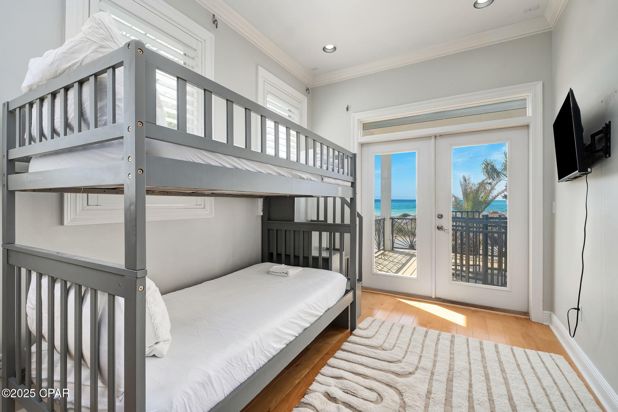 Santa Monica Beach - Residential