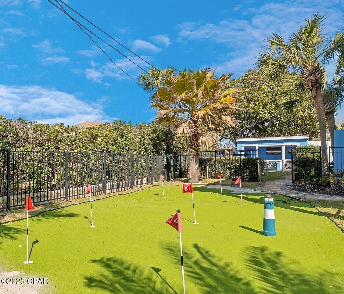 Santa Monica Beach - Residential