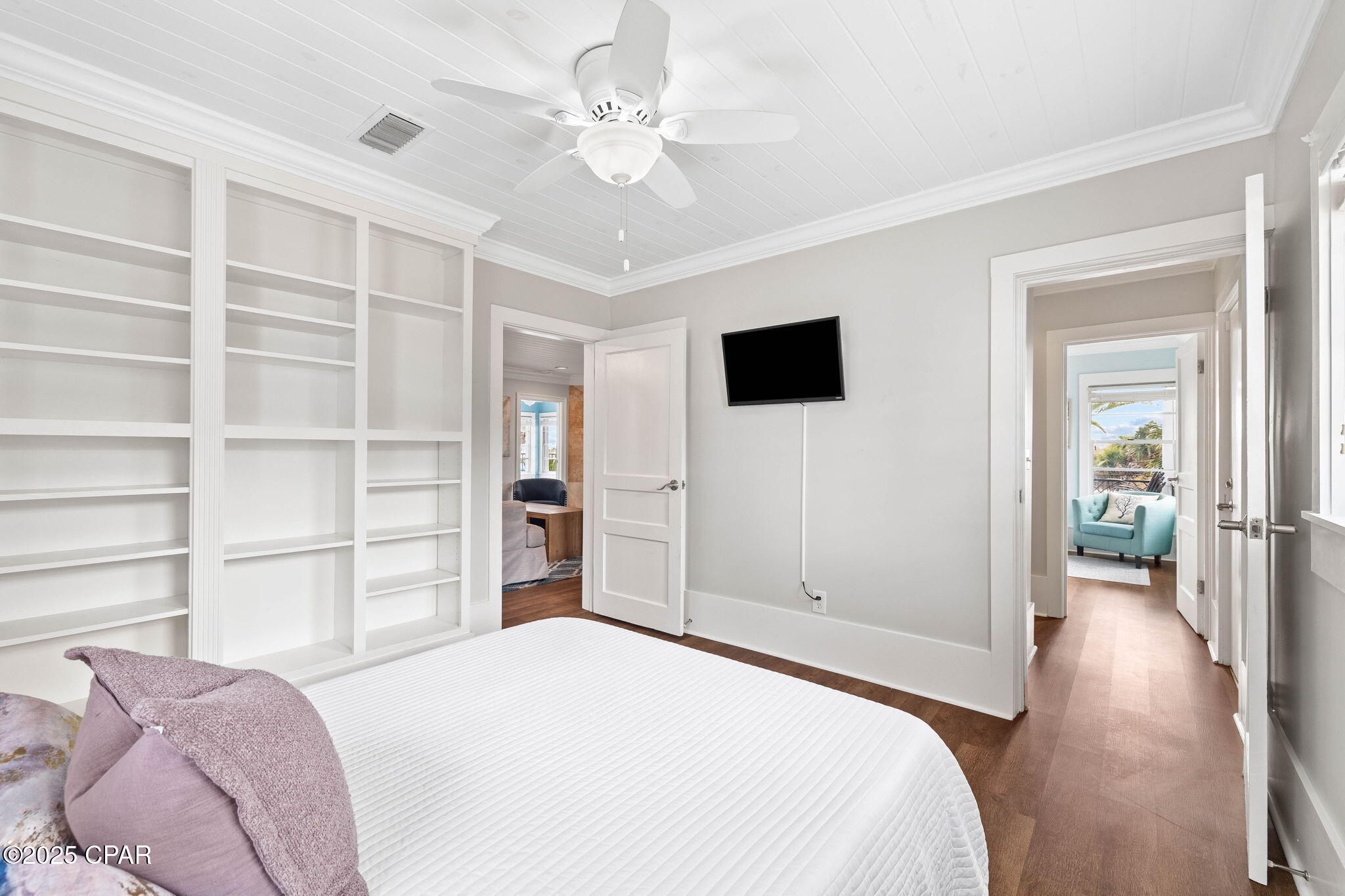 Santa Monica Beach - Residential