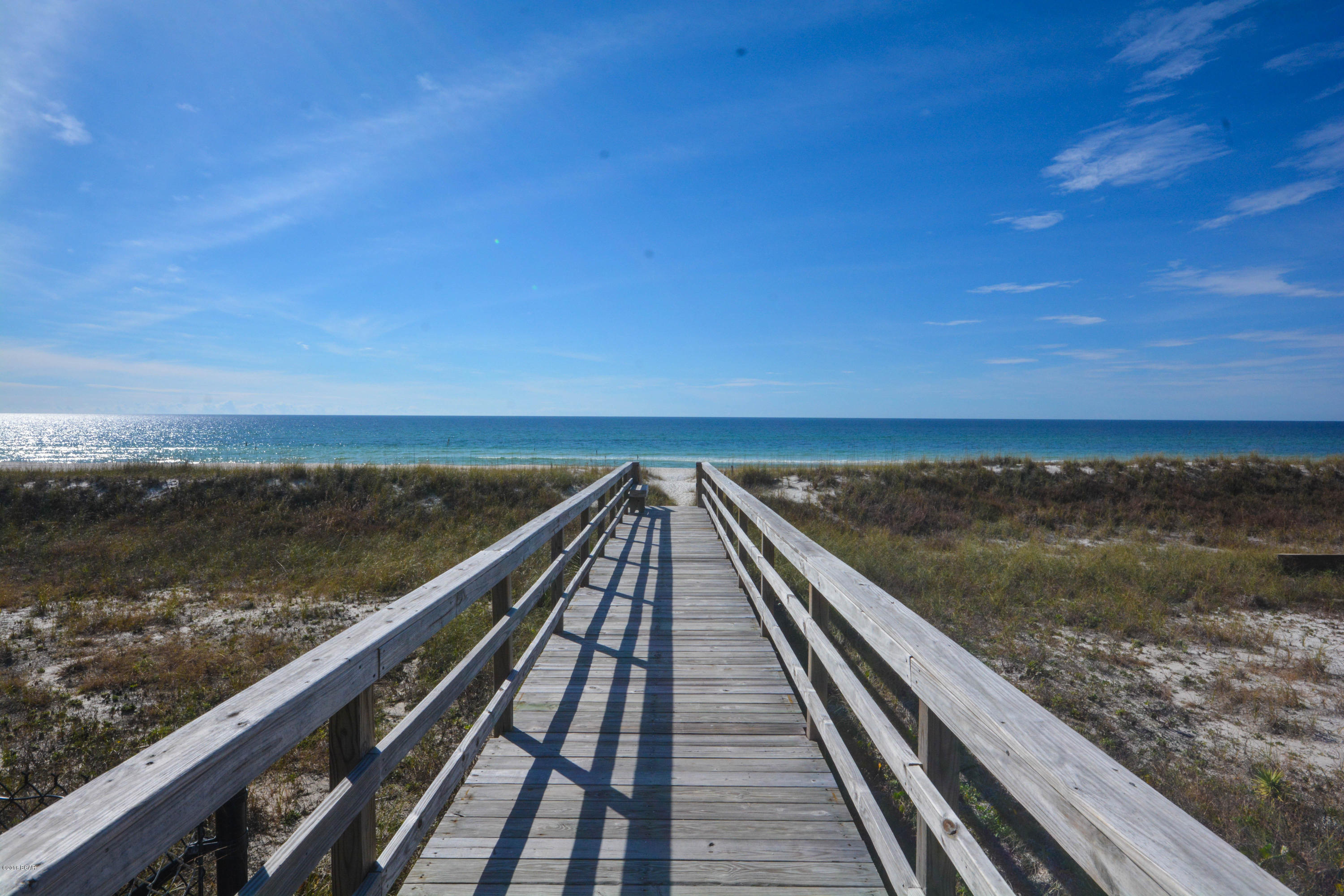 Seaclusion Beach - Land