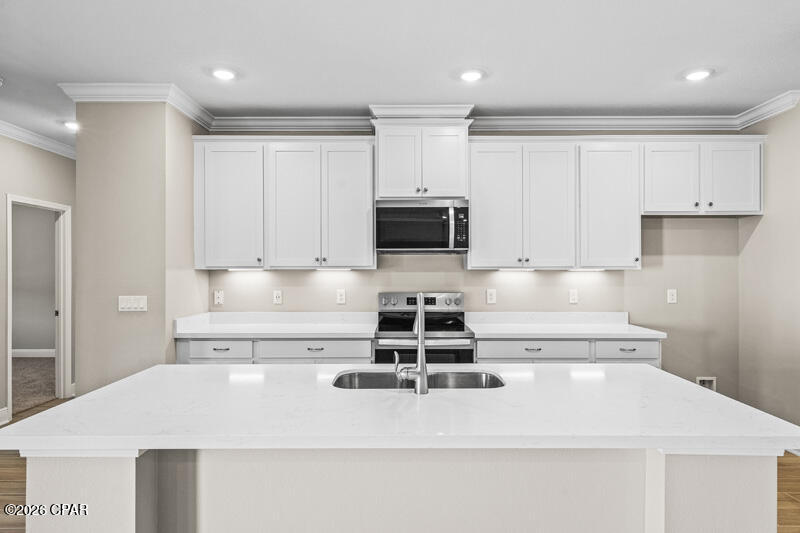 Lake Merial - Residential