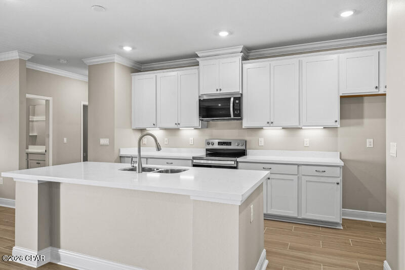 Lake Merial - Residential