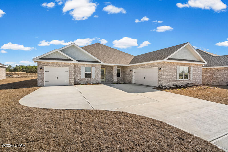 Lake Merial - Residential