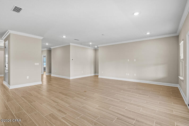 Lake Merial - Residential