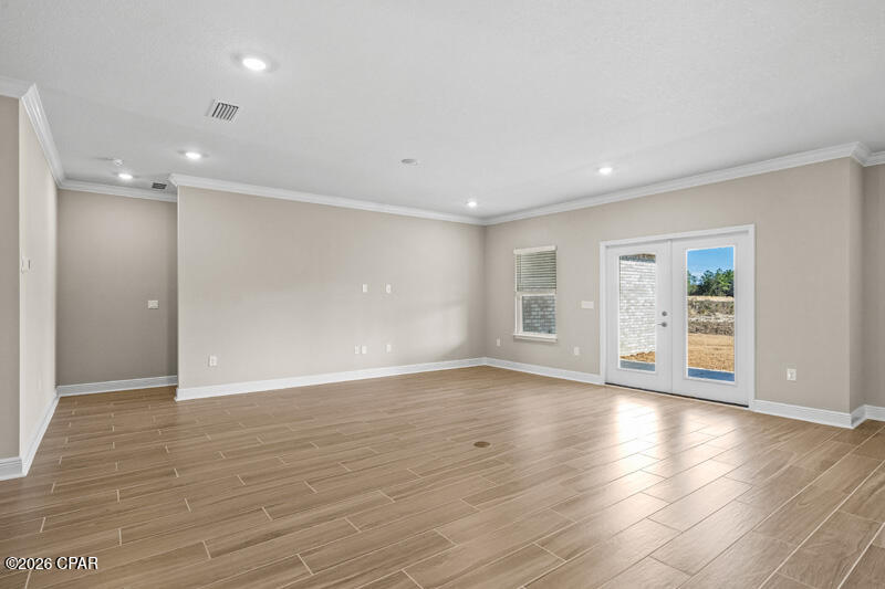 Lake Merial - Residential