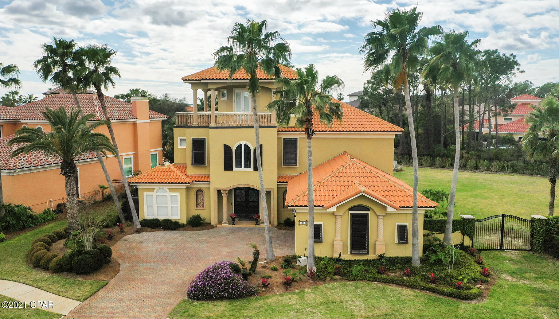 Finisterre - Residential