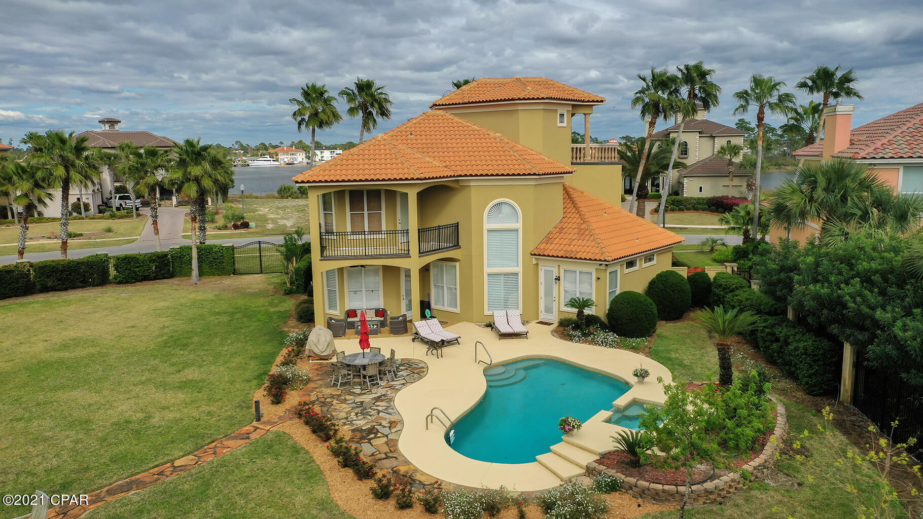 Finisterre - Residential