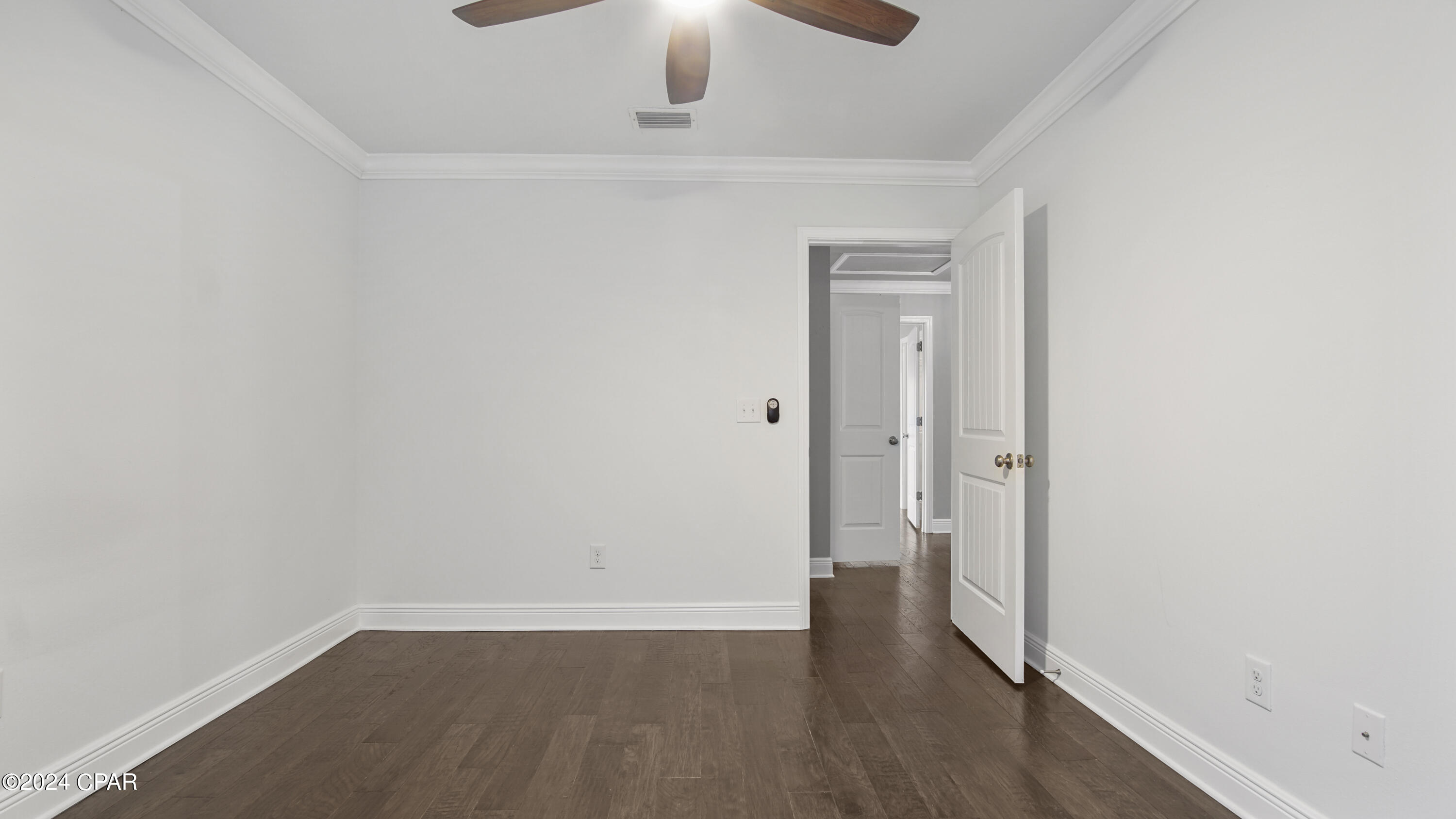 Magnolia Bay Club - Residential