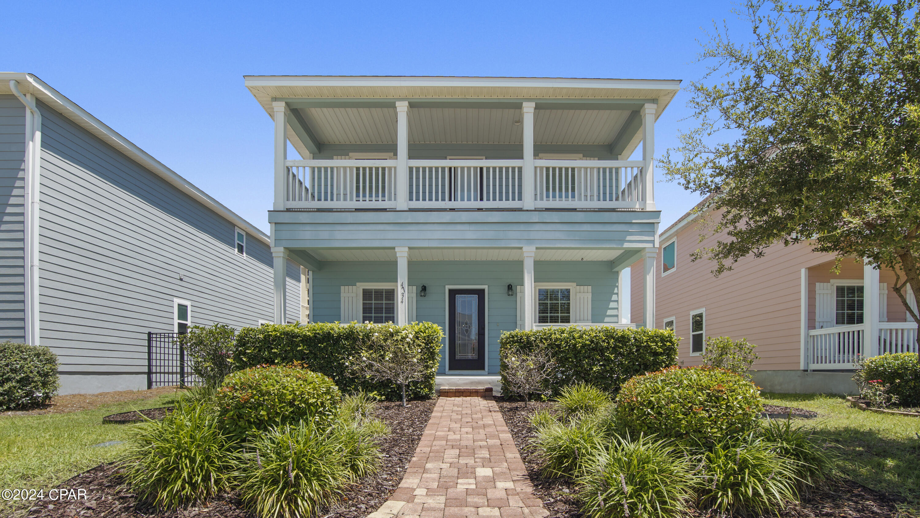 Magnolia Bay Club - Residential