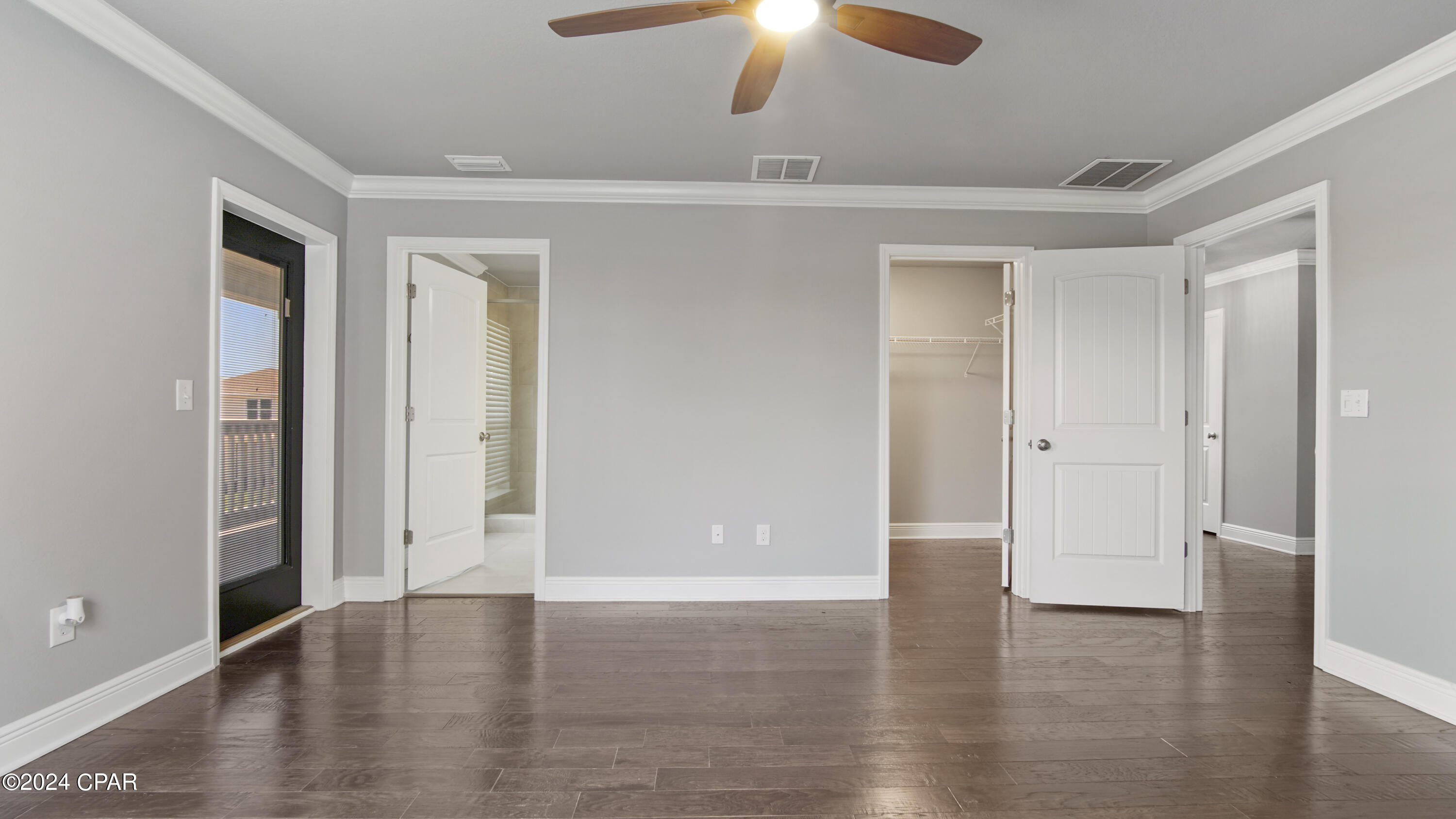 Magnolia Bay Club - Residential