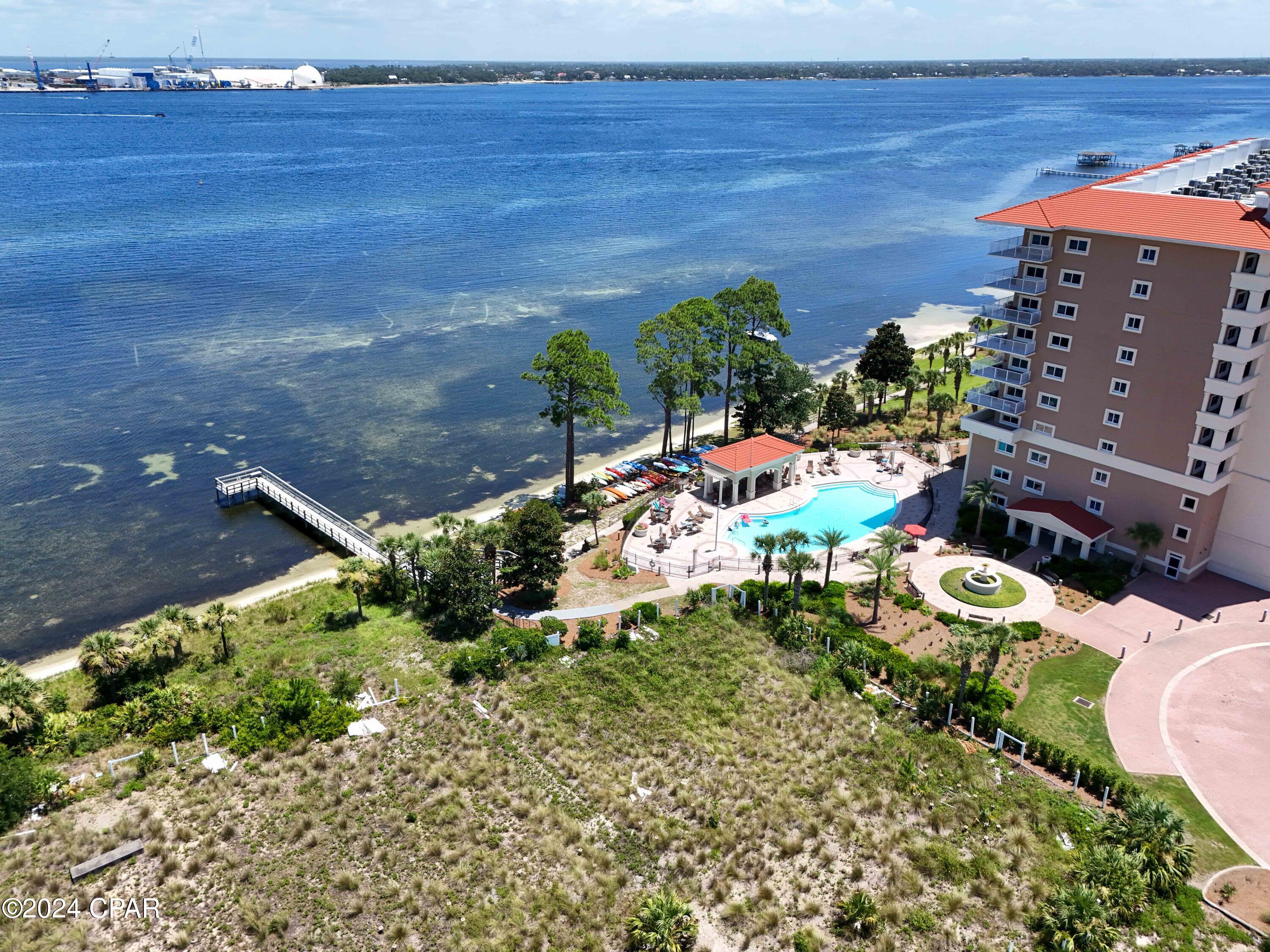 Magnolia Bay Club - Residential