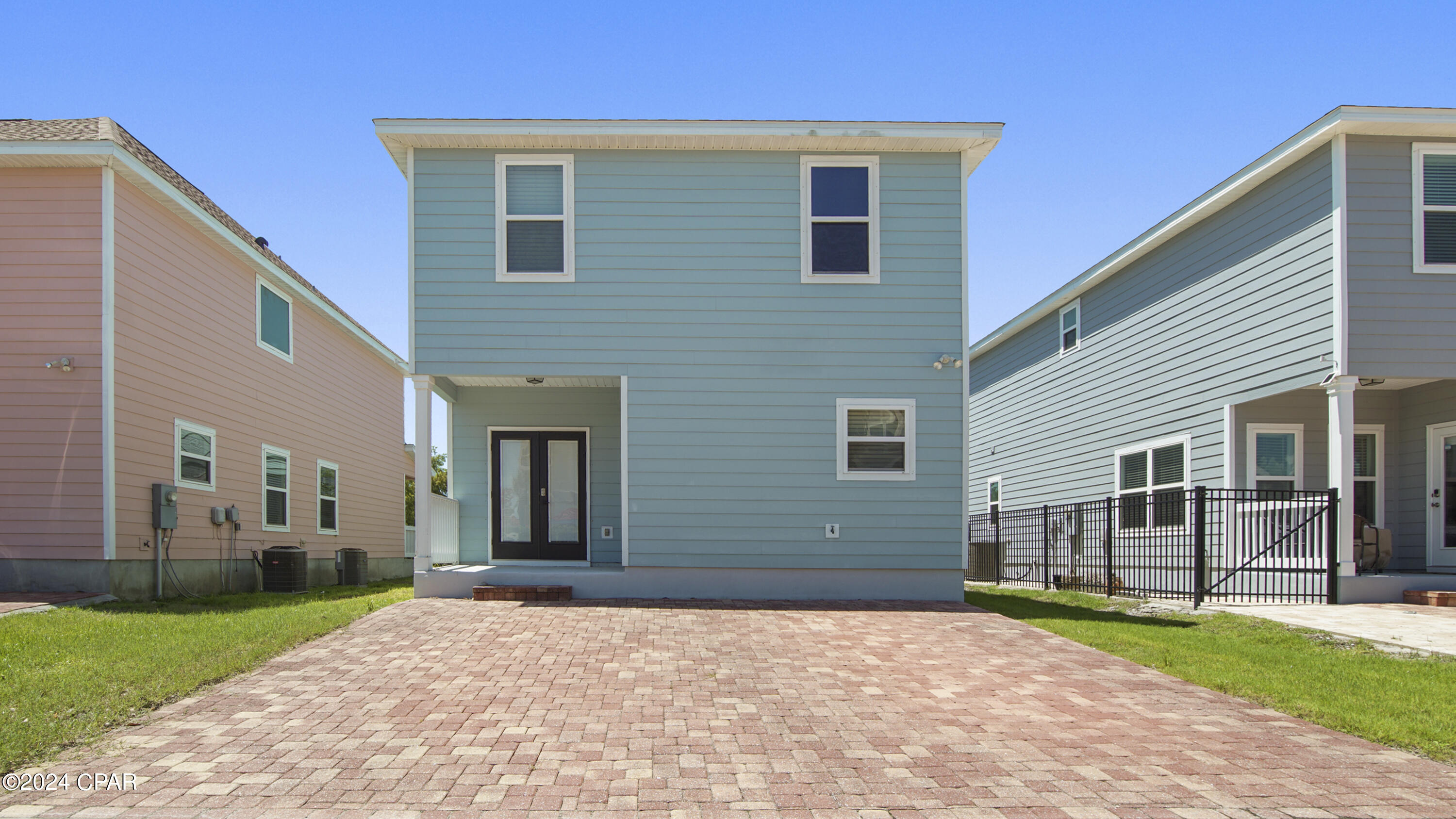 Magnolia Bay Club - Residential