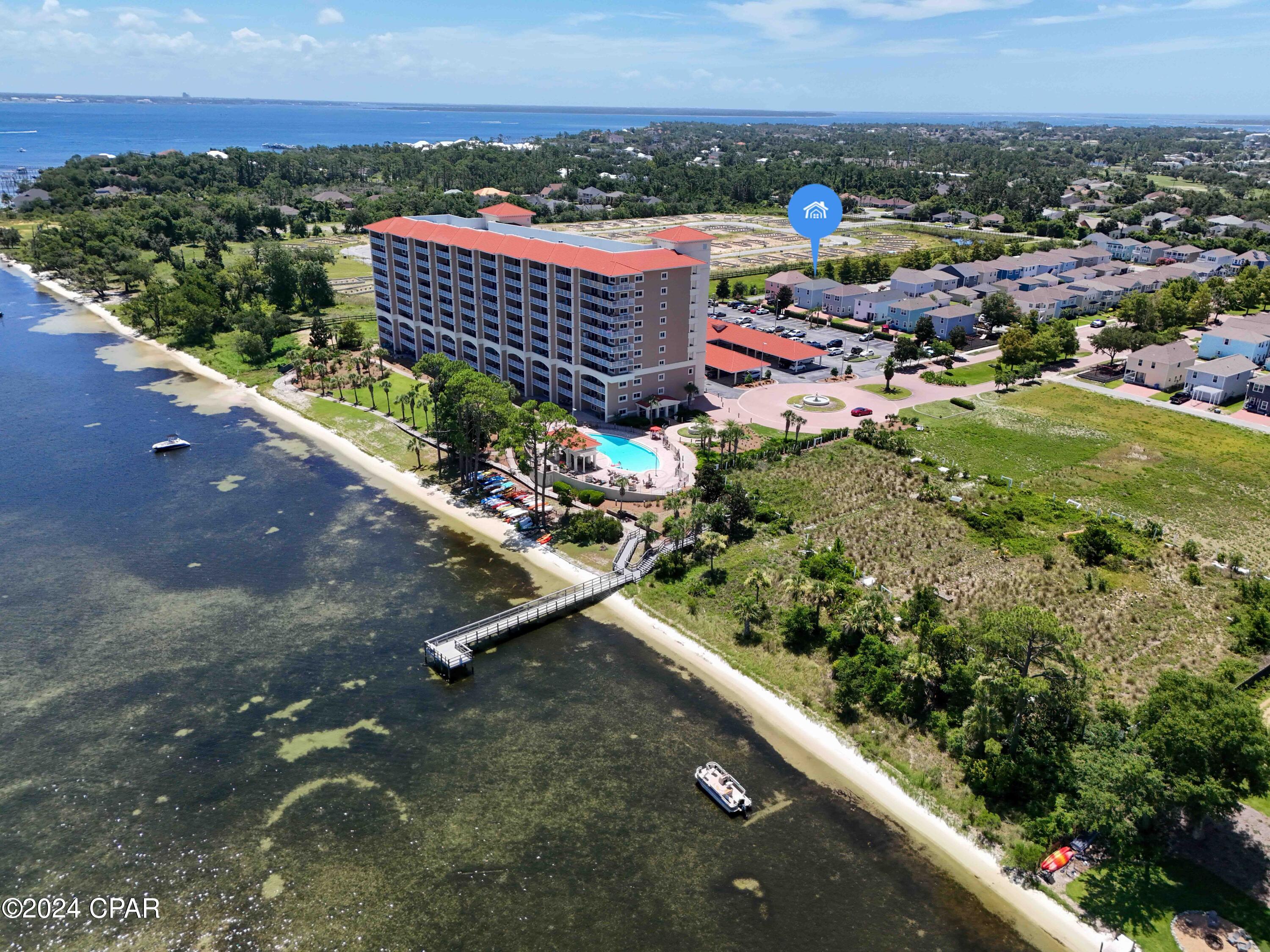 Magnolia Bay Club - Residential
