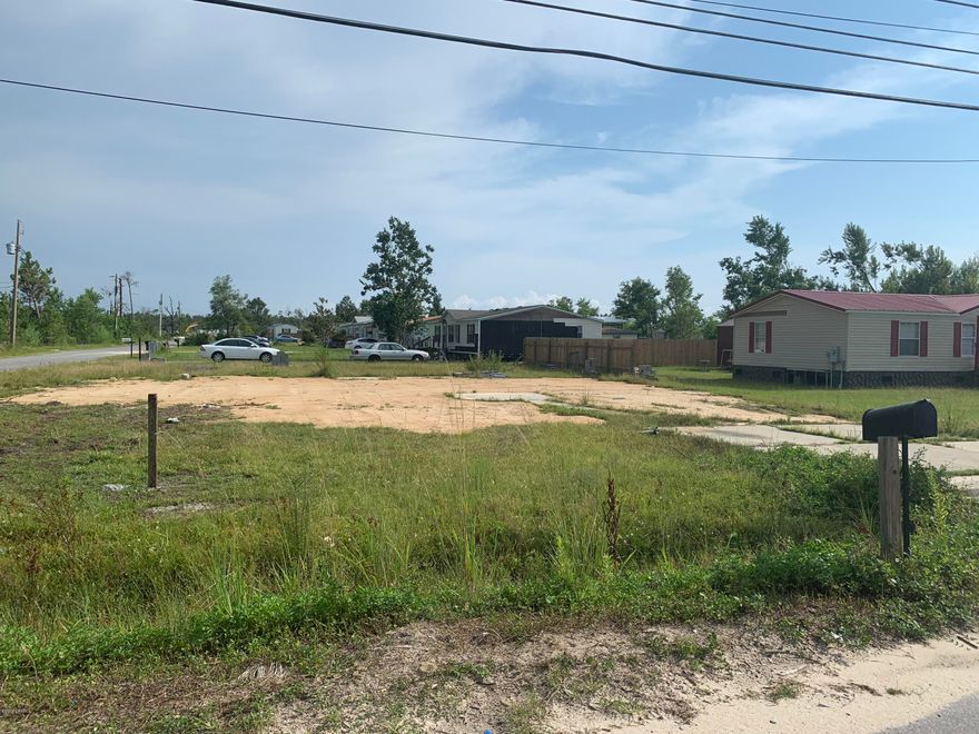 If you've been looking for the perfect place to build your dream home then look no further. This lot is centrally located in the heart of town and convenient to just about everything.  Make sure you check this one out today!