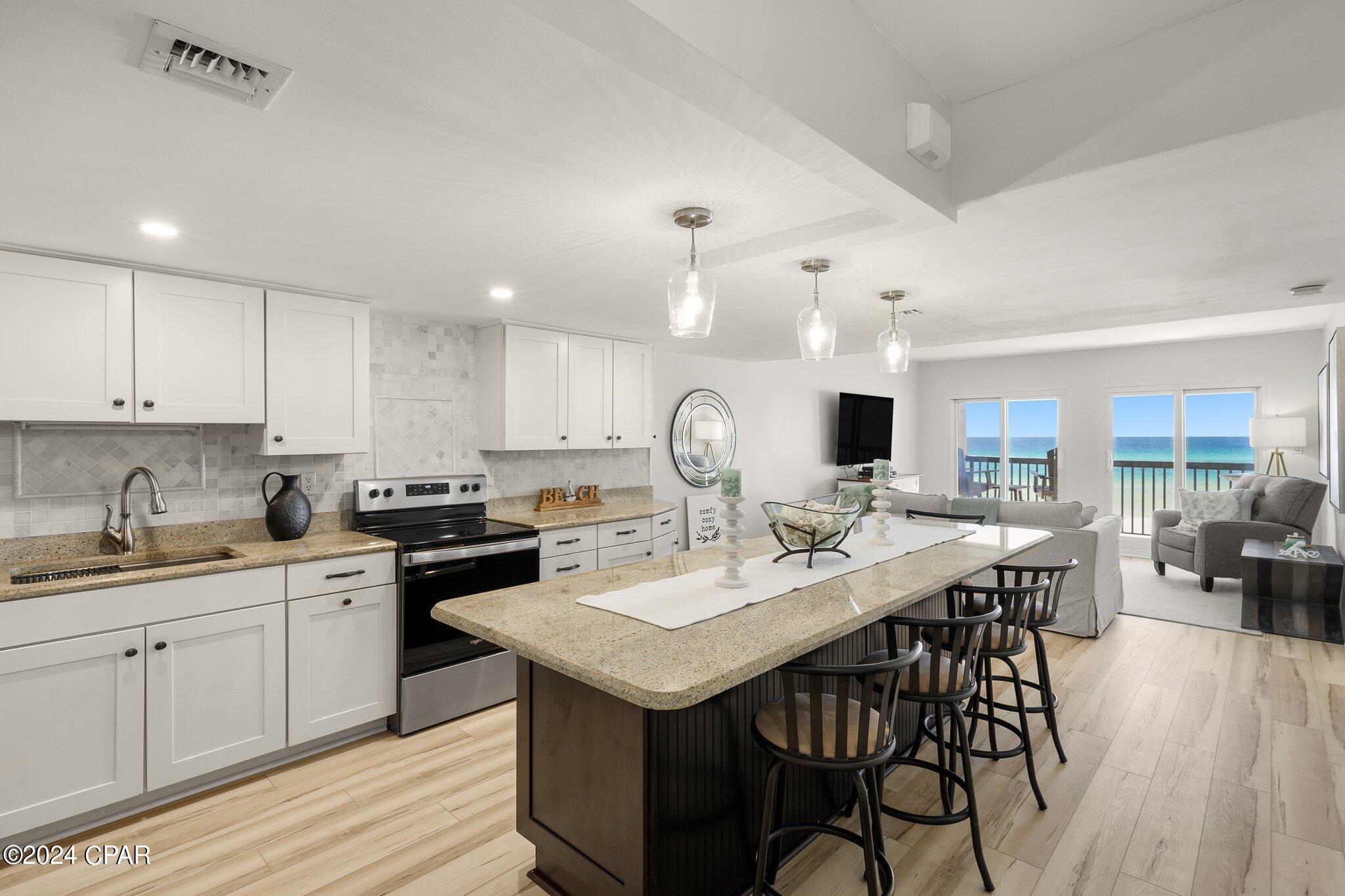 Panama City Beach, Florida 32413, United States, 2 Bedrooms Bedrooms, ,2 BathroomsBathrooms,Residential,Pending,62327