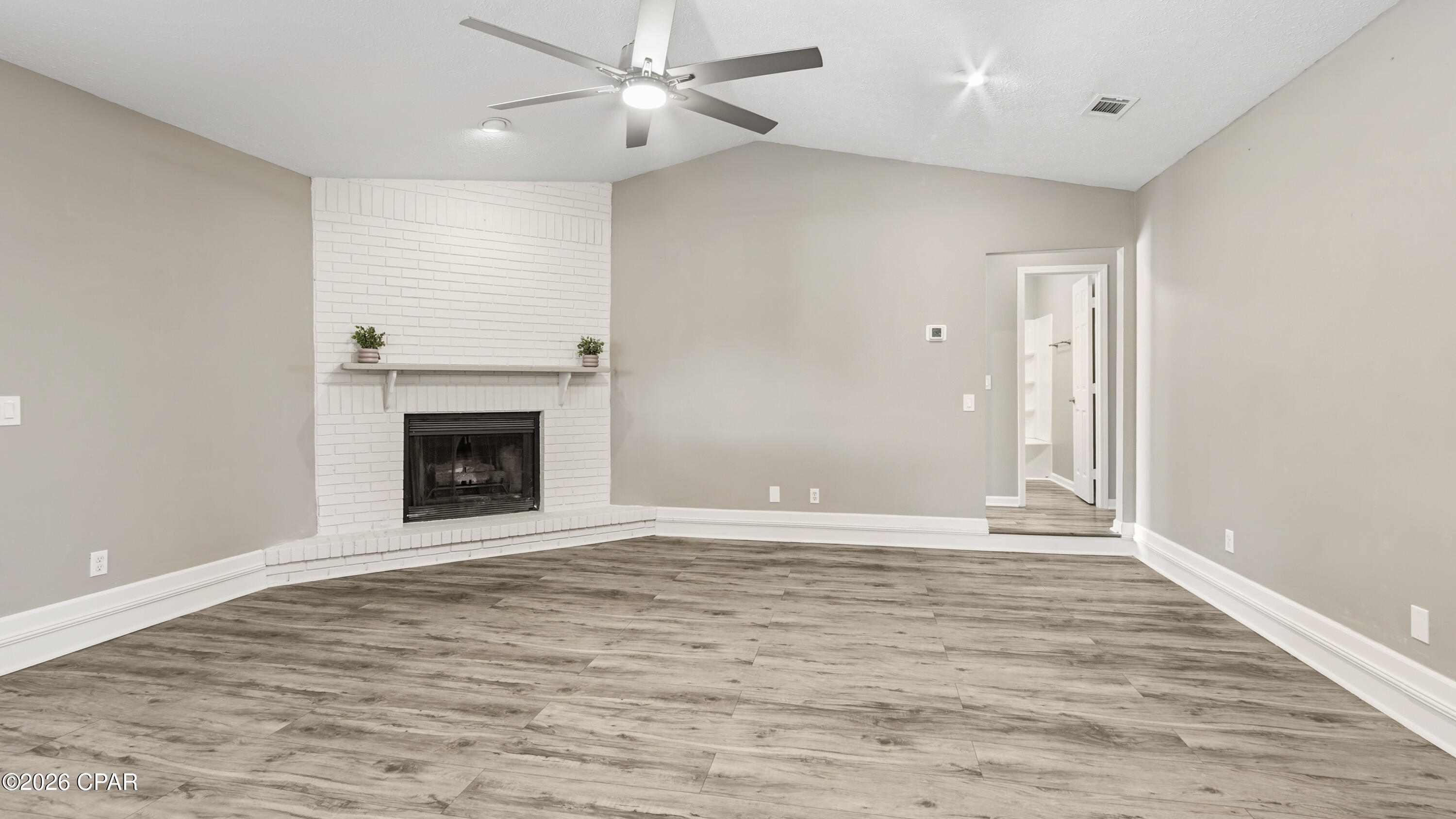 Venetian Villa 1st Add Replat - Residential