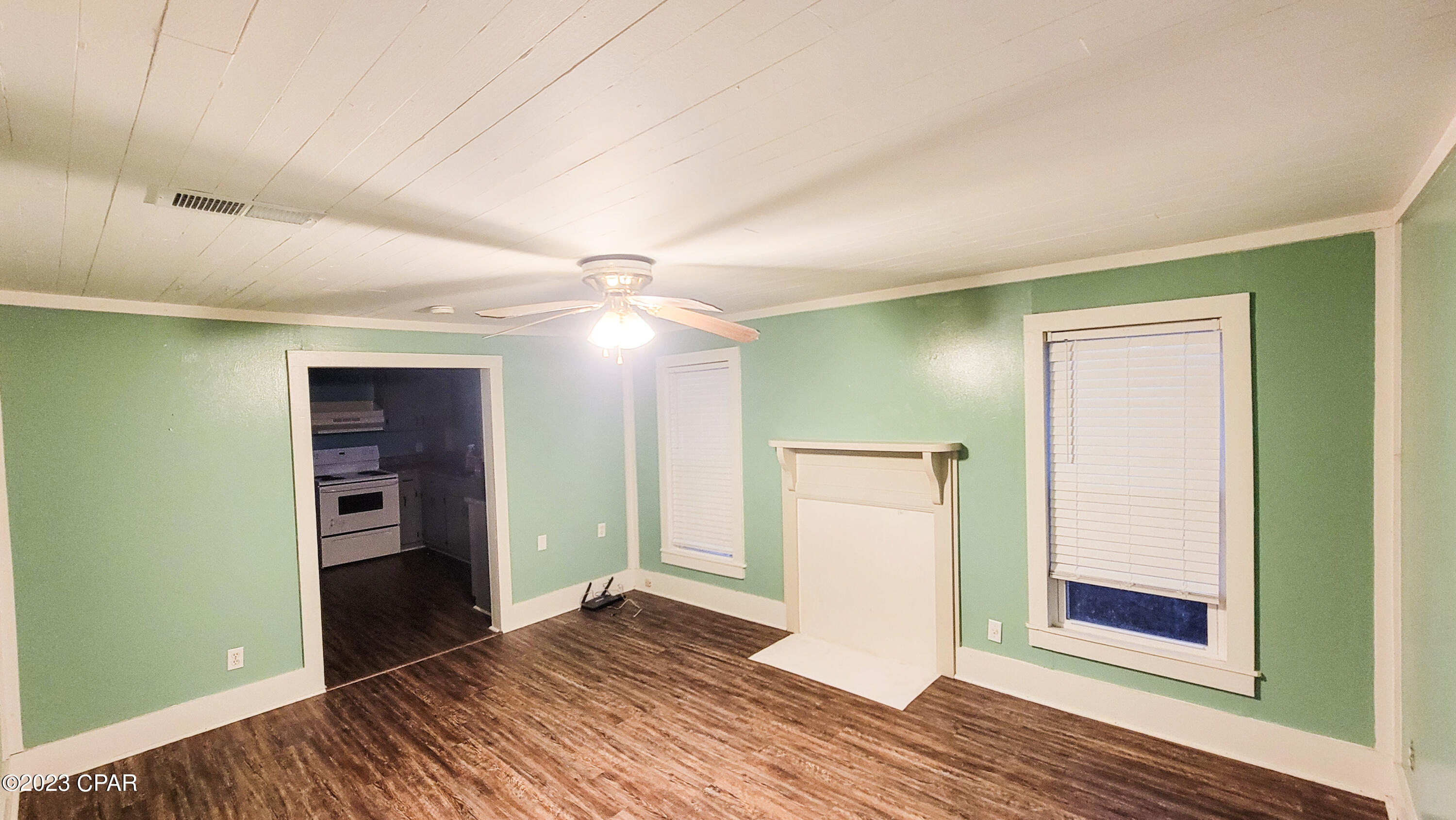 [No Recorded Subdiv] - Residential