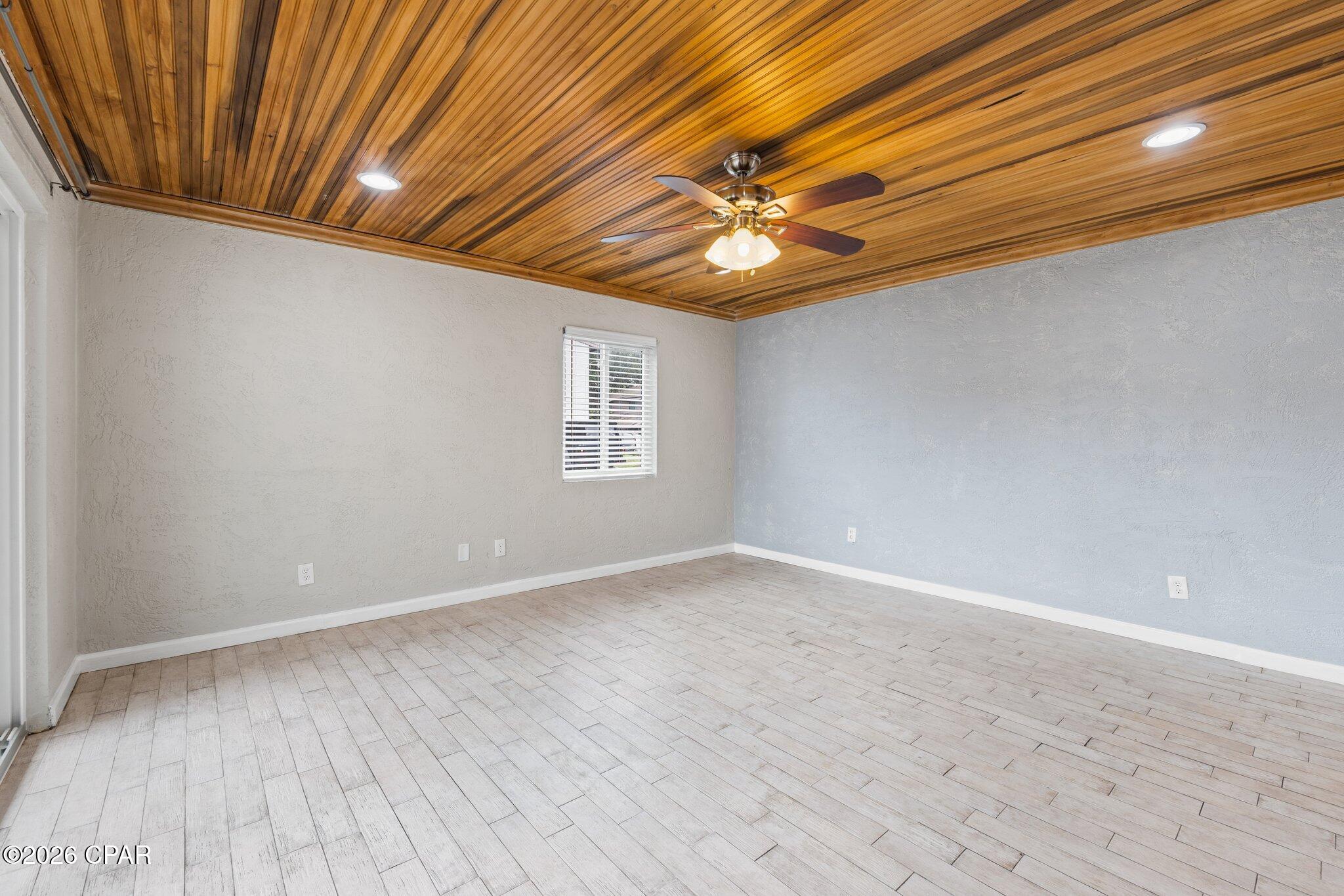 Palisades Condo Ph 1 - Residential