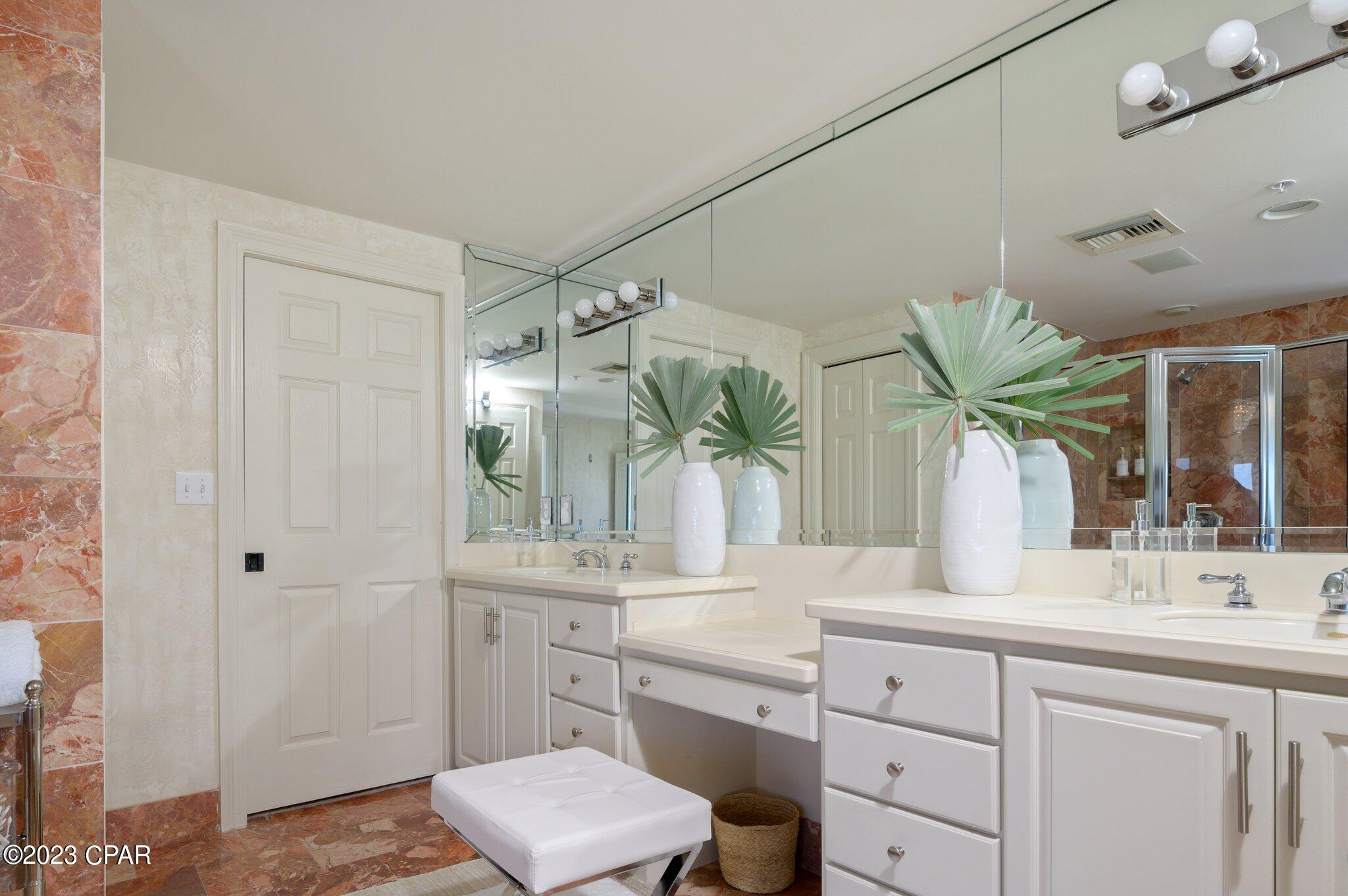 Holiday Isle - Residential