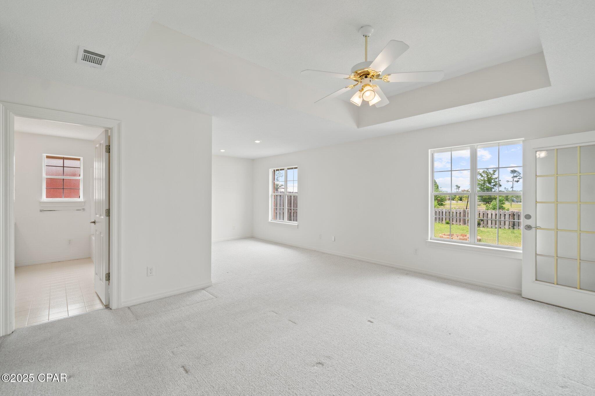 Floridian Place - Residential