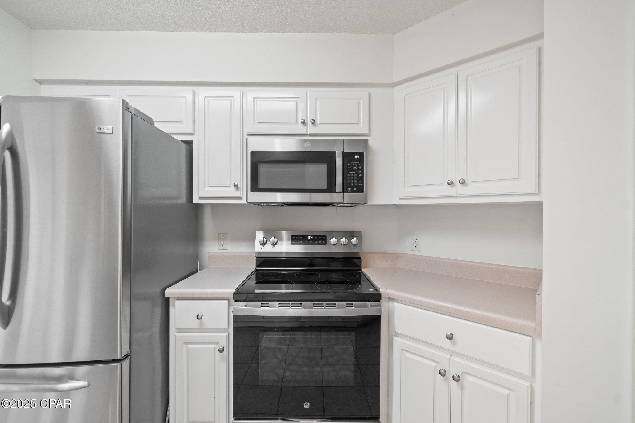 Floridian Place - Residential