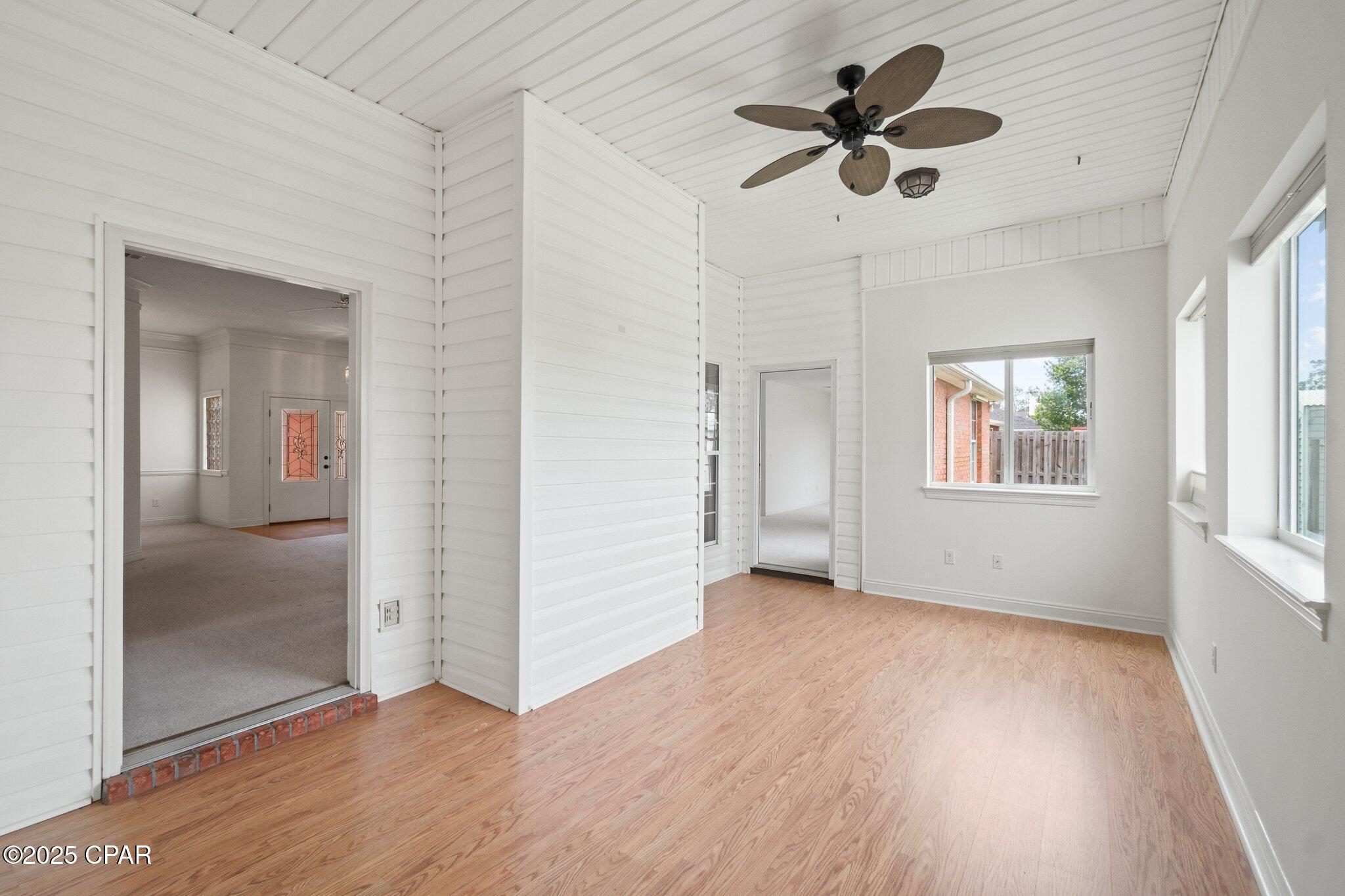 Floridian Place - Residential