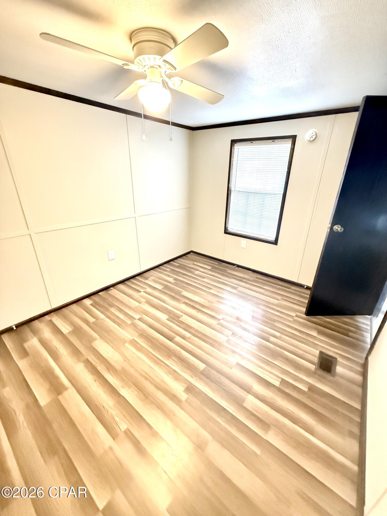 Oakwood Lakes - Residential