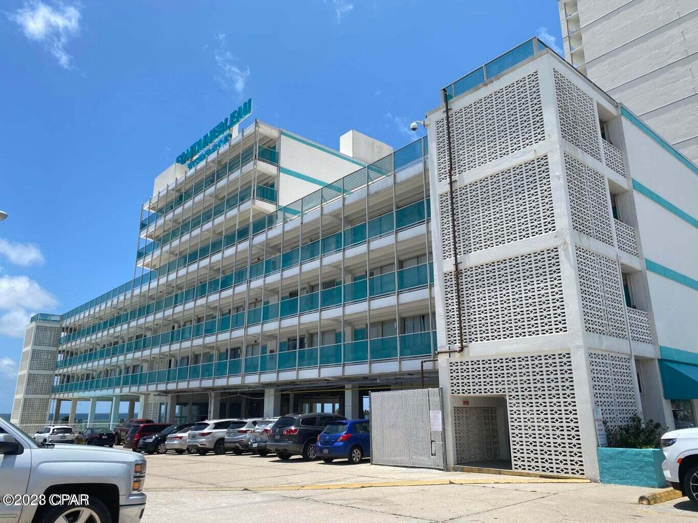 Fontainebleau Terrace - Residential