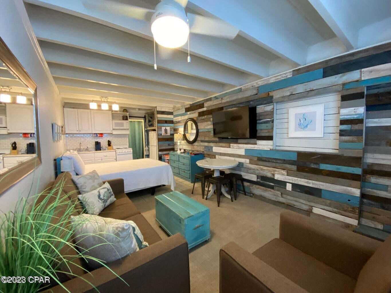 Fontainebleau Terrace - Residential