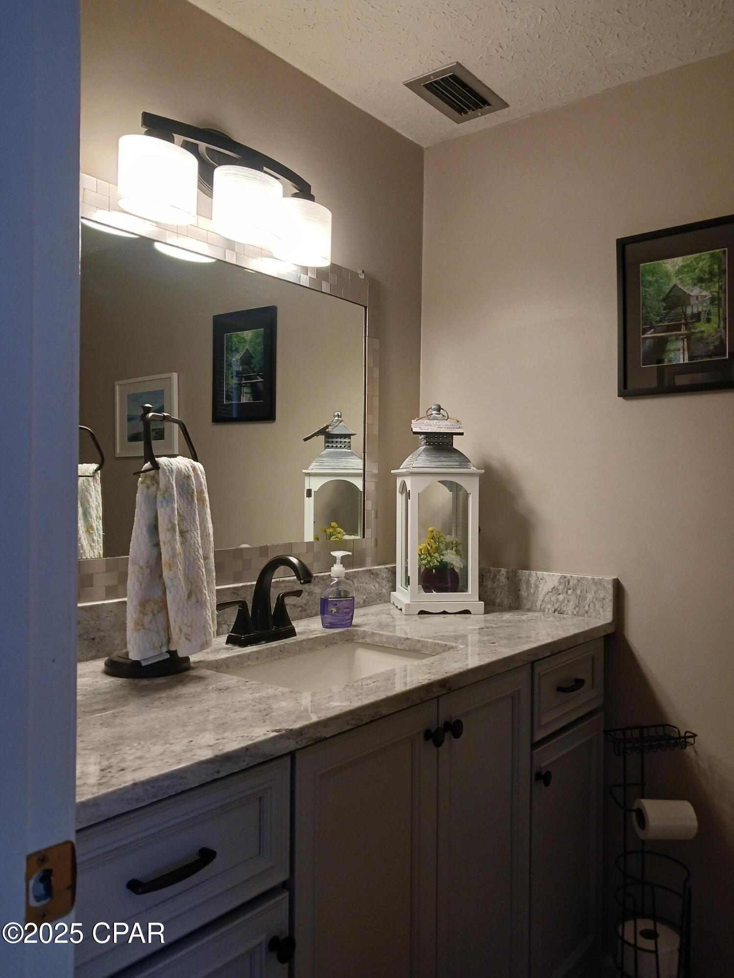 Venetian Villa 1st Add Replat - Residential