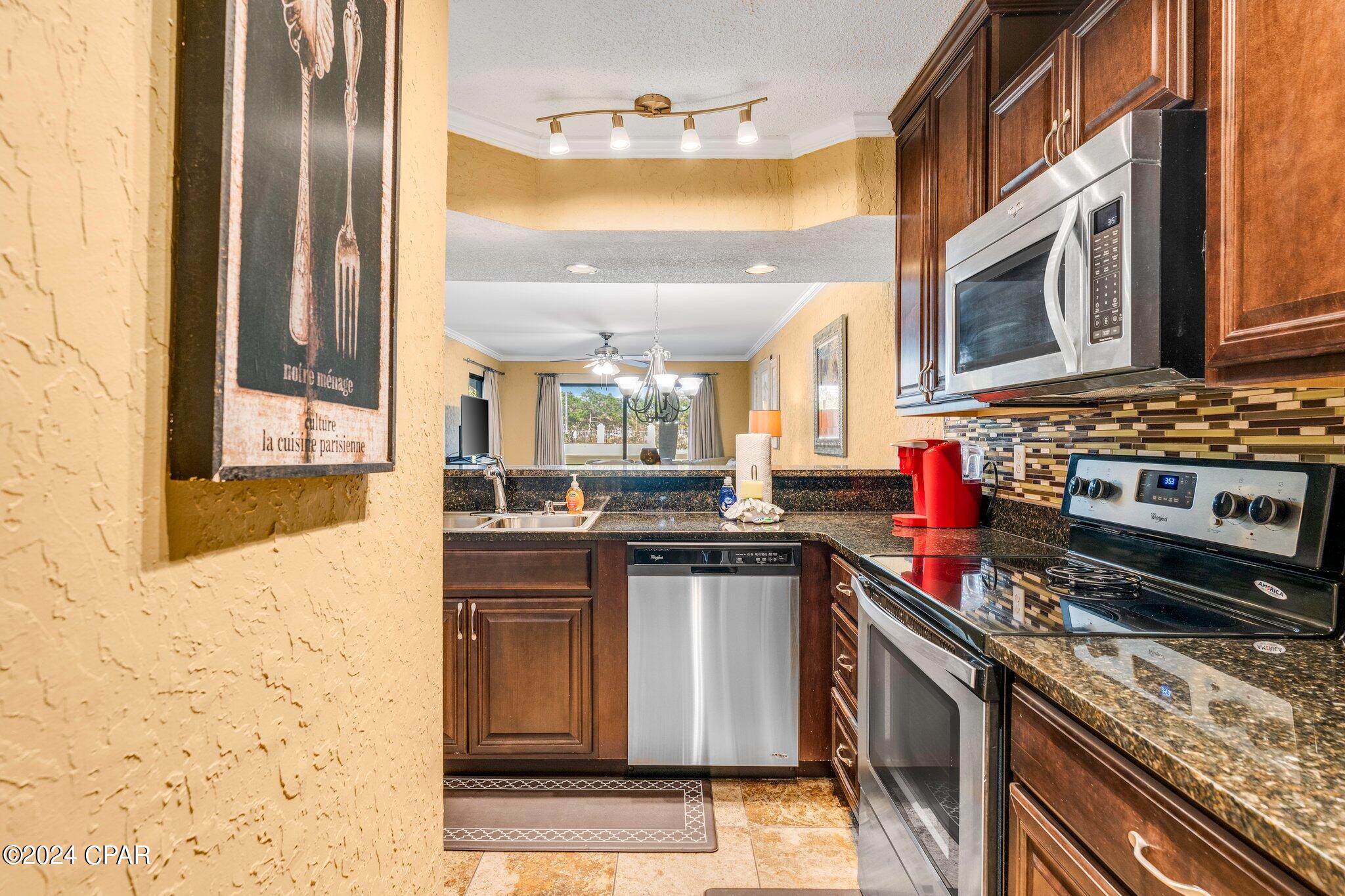 Edgewater Golf Villas V-A - Residential