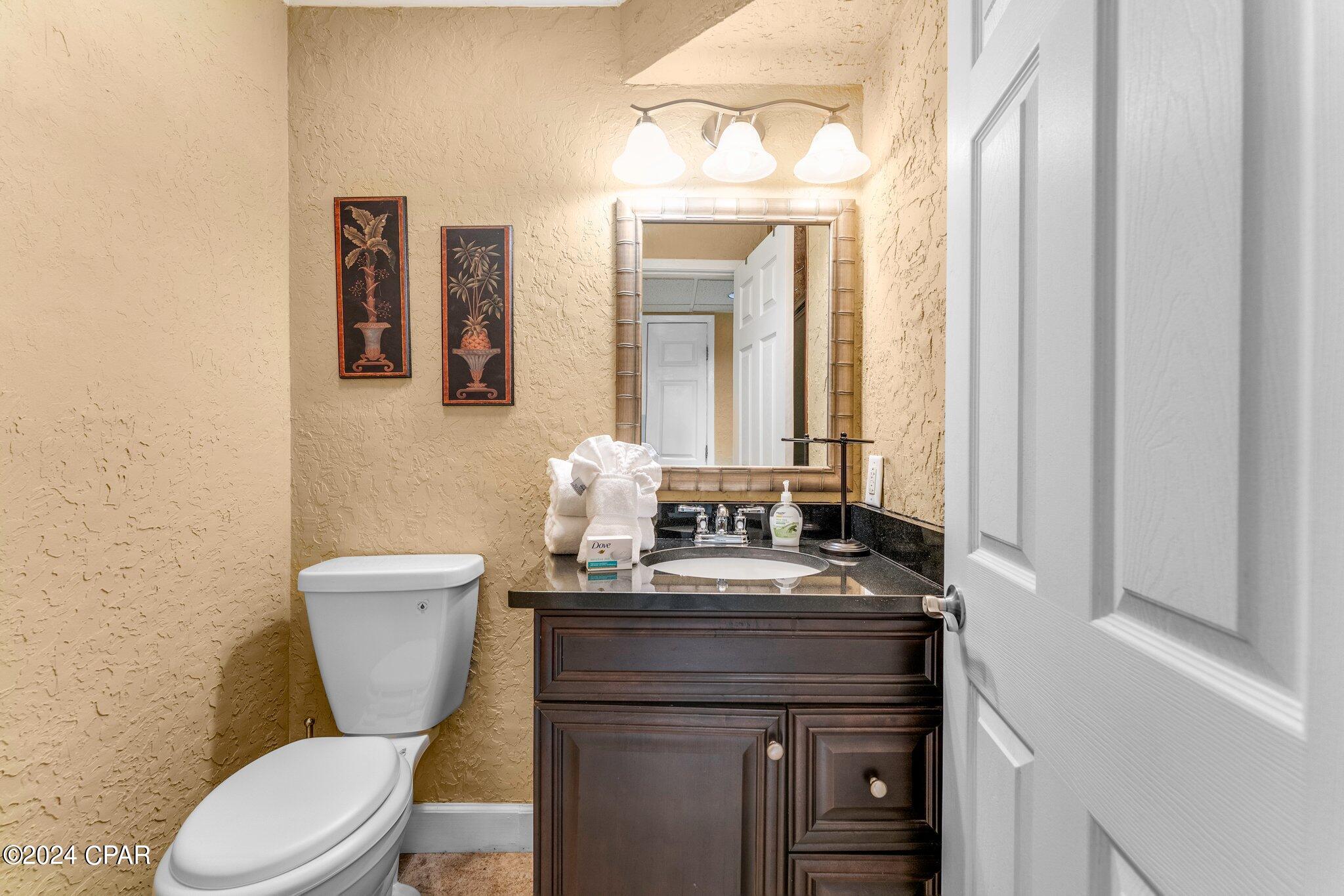 Edgewater Golf Villas V-A - Residential