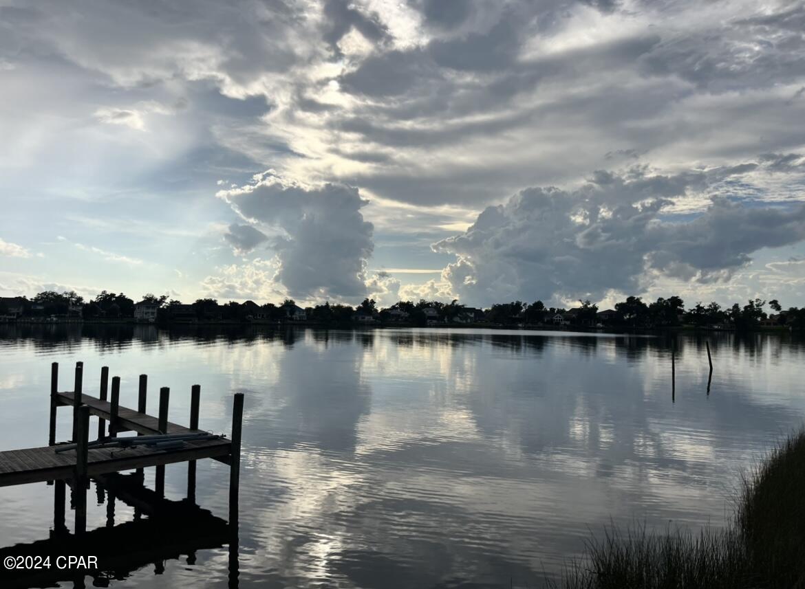 College Point 1st Add - Residential