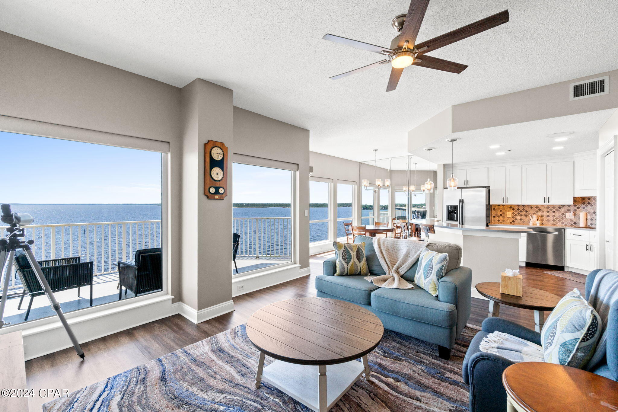 Marina Bay Condo - Residential