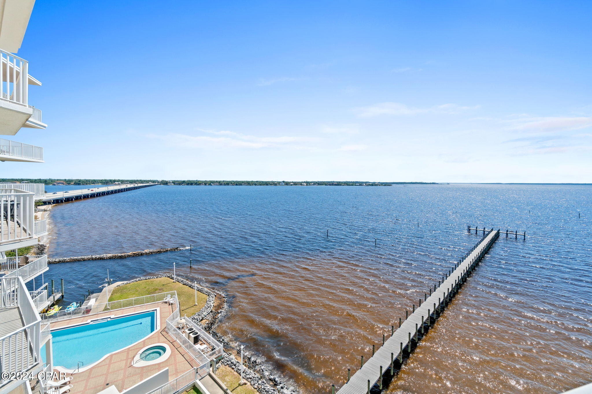 Marina Bay Condo - Residential