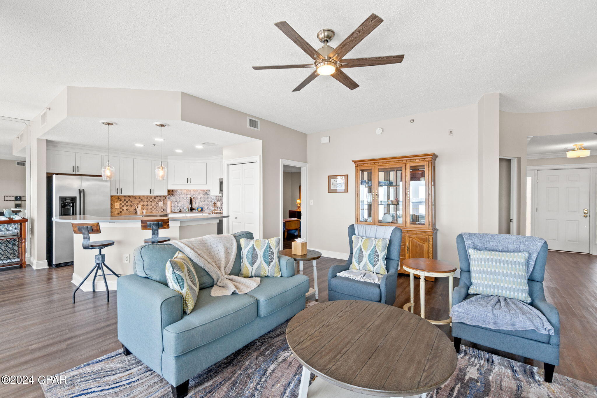 Marina Bay Condo - Residential