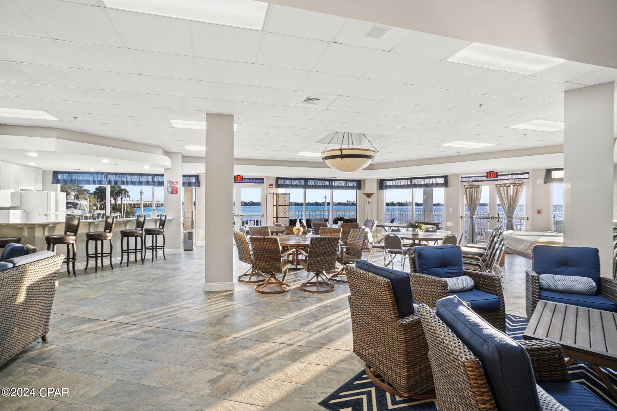 Marina Bay Condo - Residential