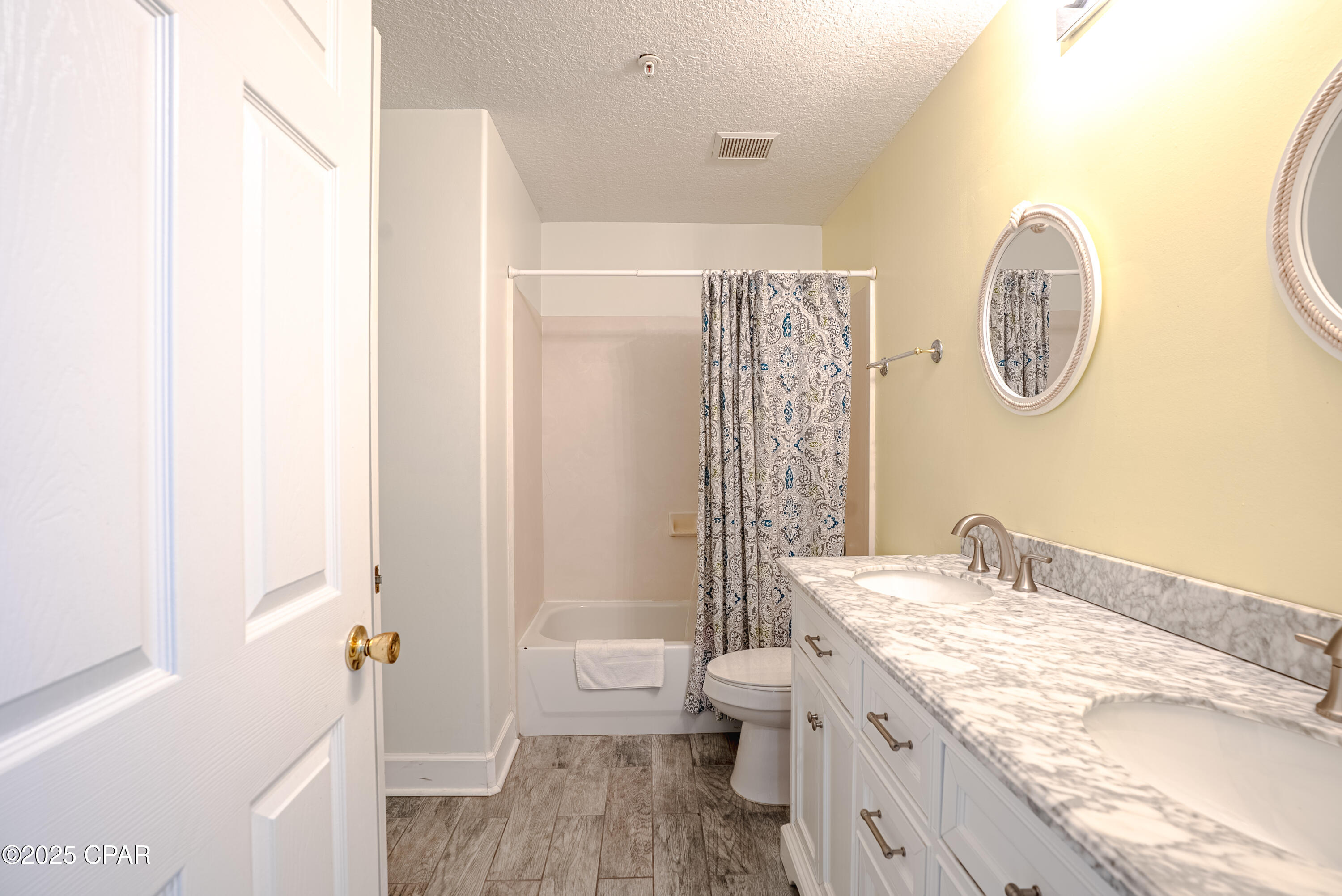 Ocean Ritz - Residential