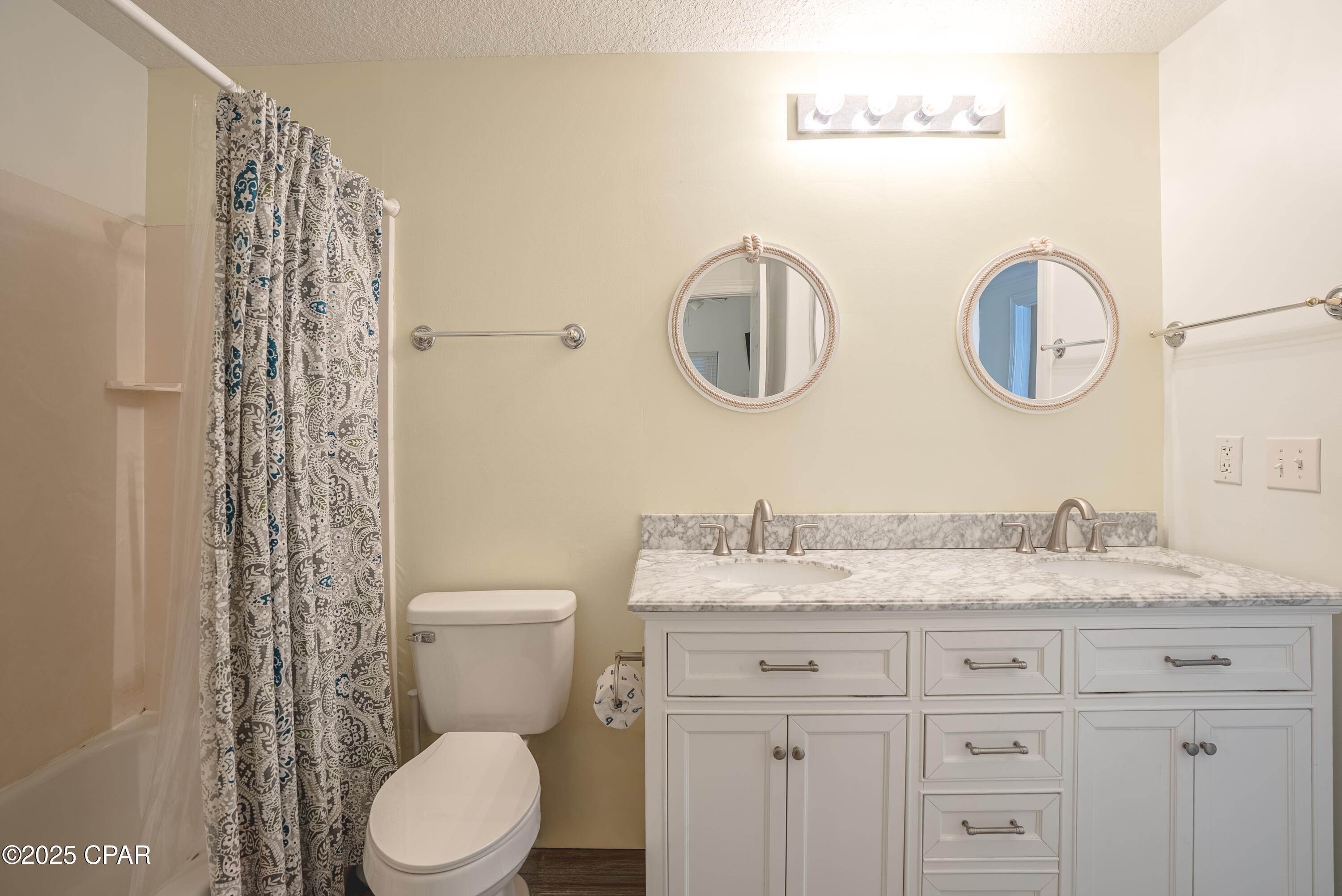 Ocean Ritz - Residential