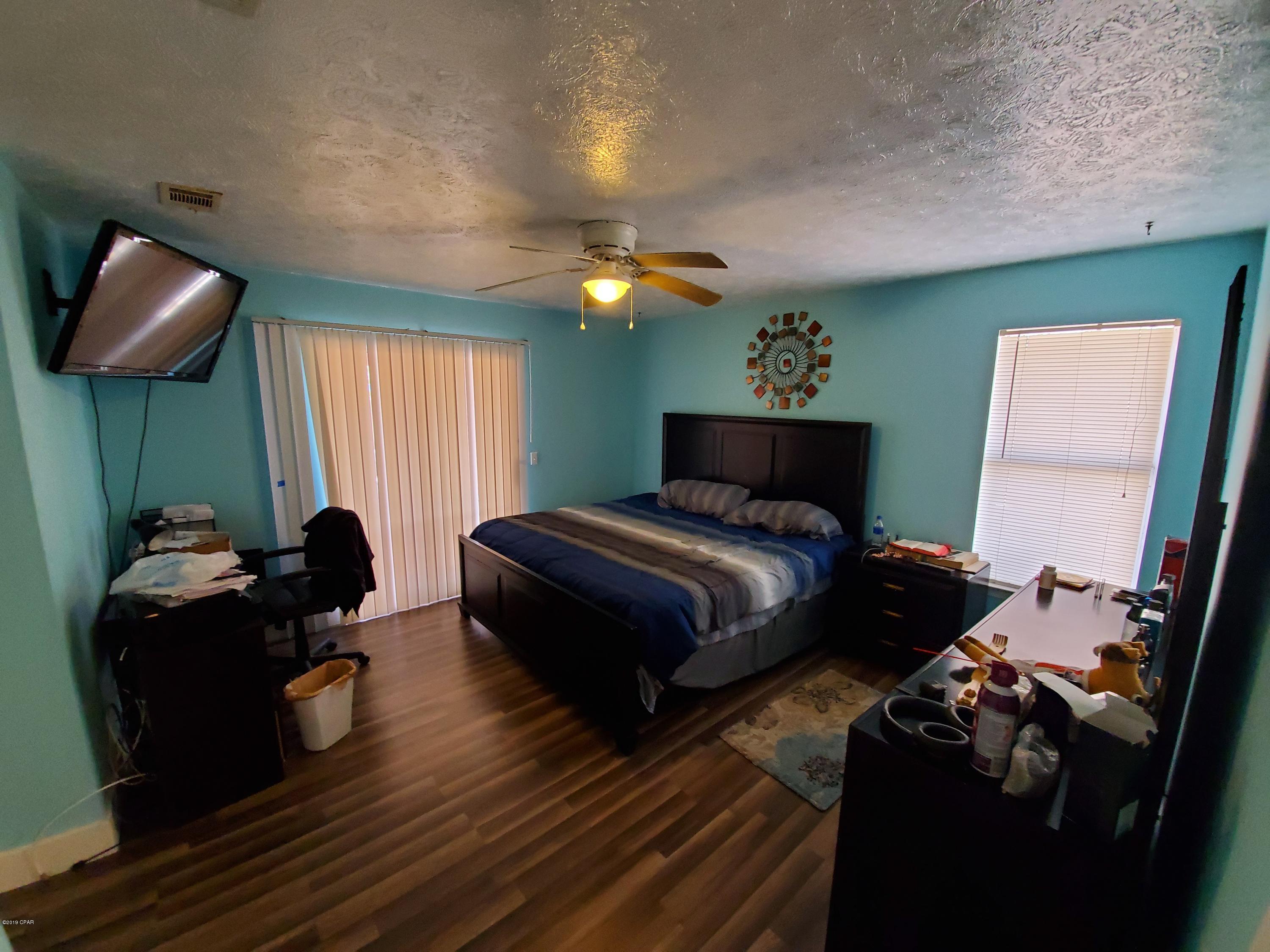 Pine Tree Place Unit 1 - Residential